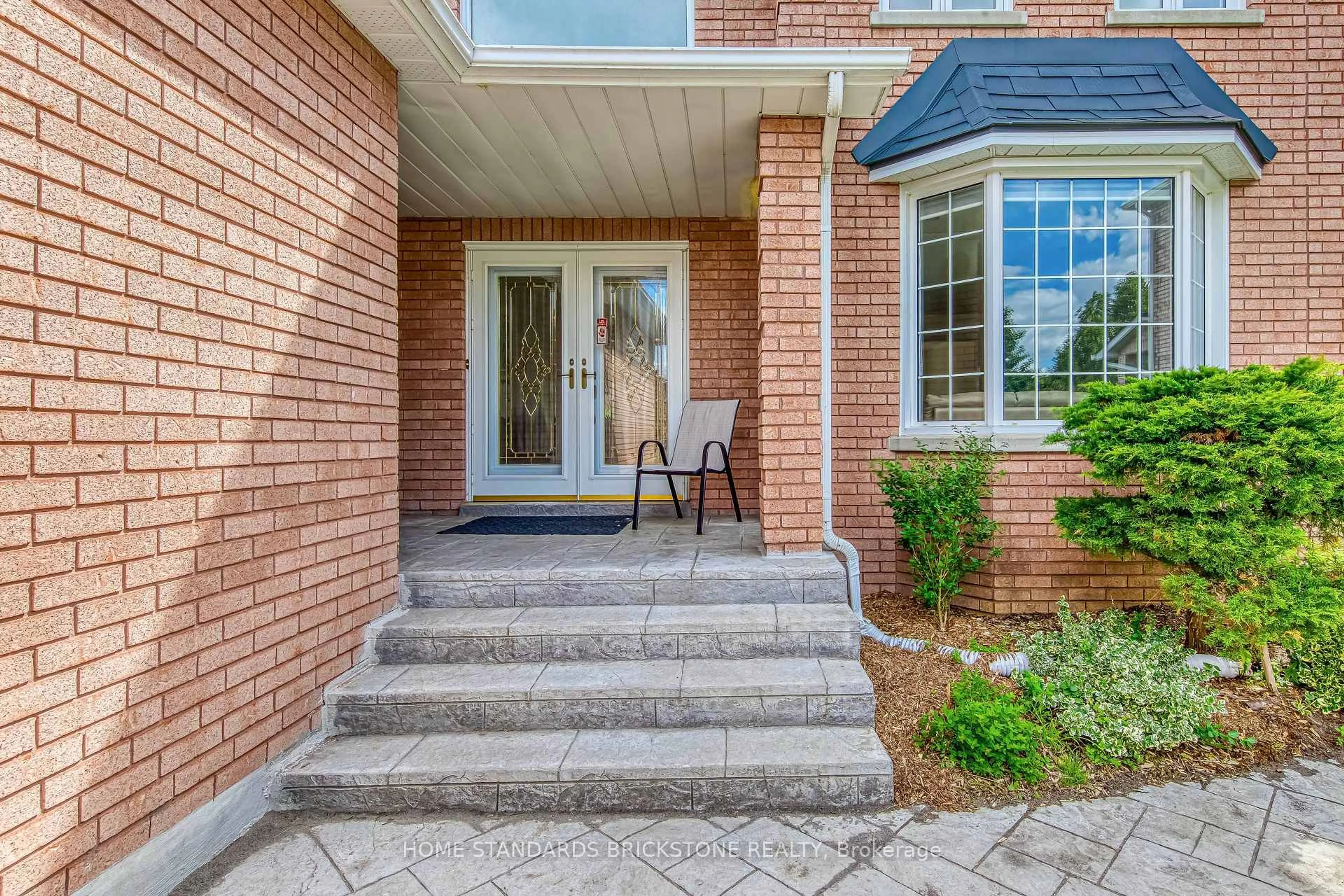 Home with brick exterior material, street for 15 Samuel Cres, Halton Hills Ontario L7G 5J2