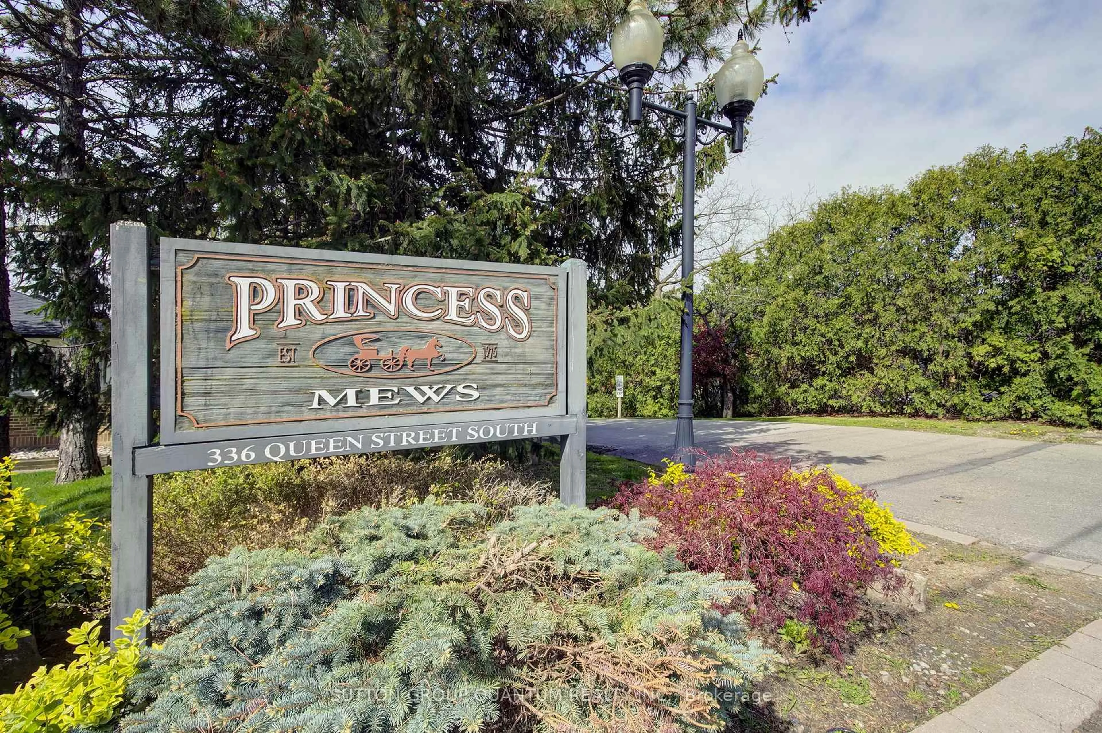 Unknown for 336 Queen St #14, Mississauga Ontario L5M 1M2