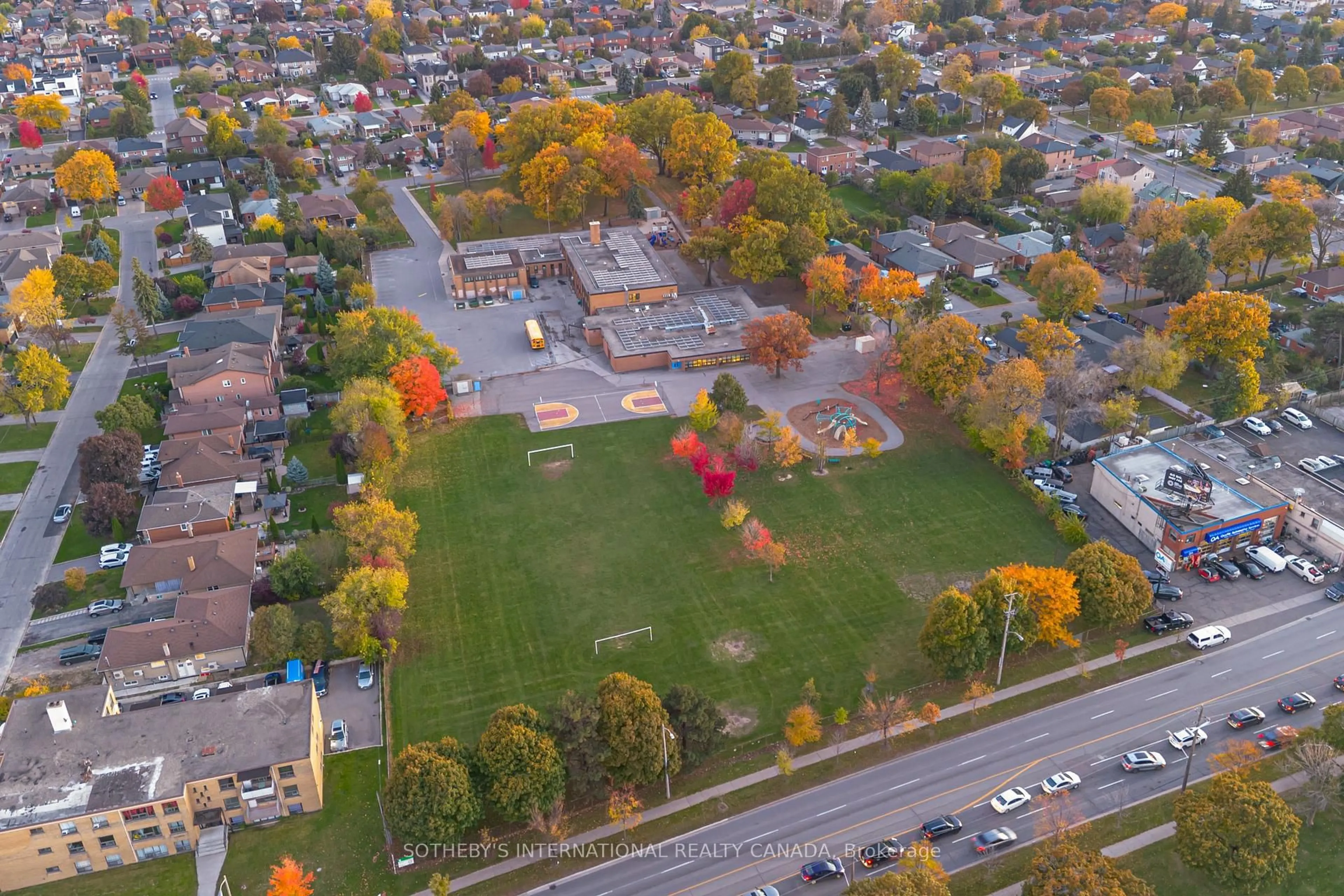 A pic from outside/outdoor area/front of a property/back of a property/a pic from drone, street for 34 Euphrasia Dr, Toronto Ontario M6B 3V9