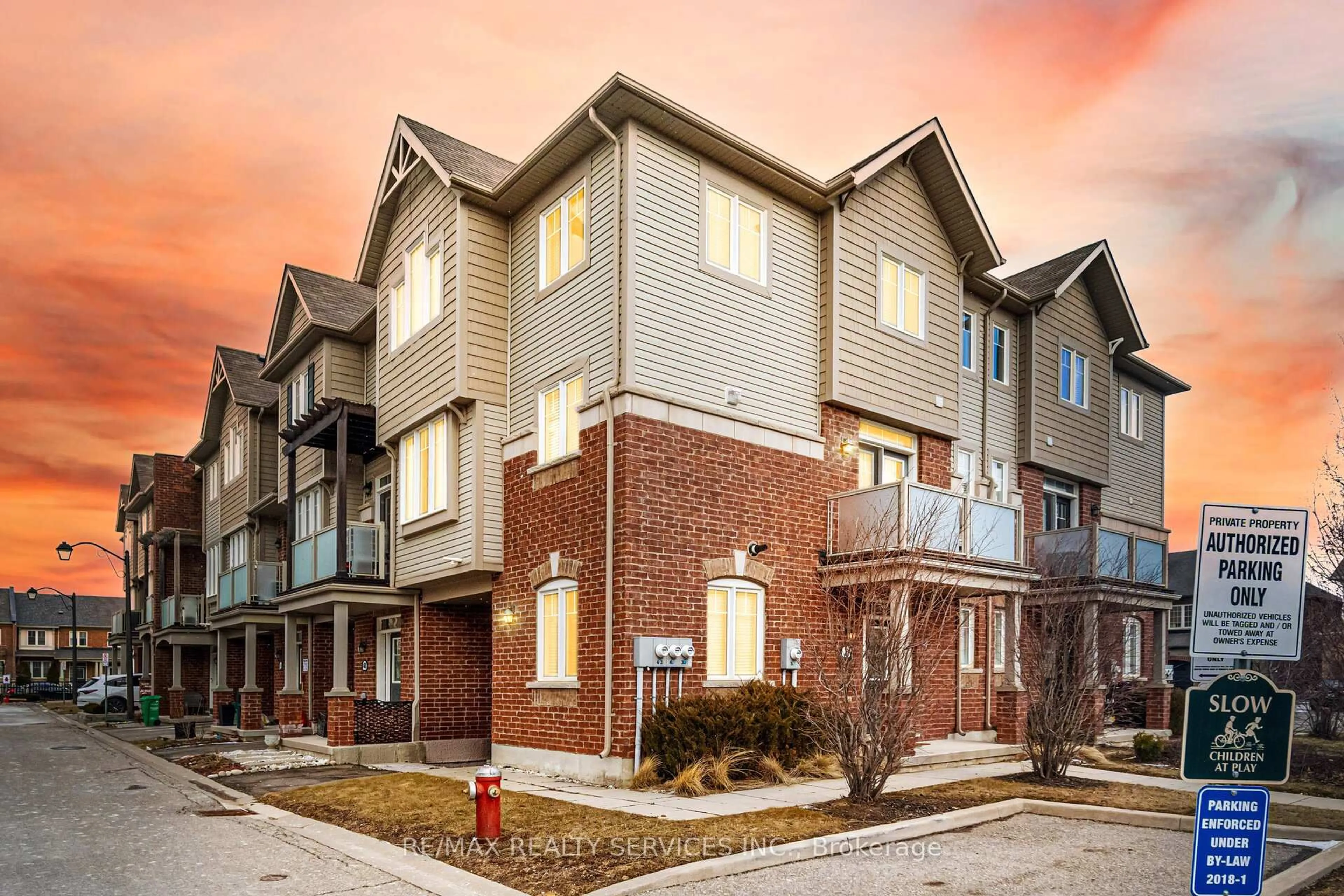 Home with brick exterior material, street for 3 Alnwick Ave, Caledon Ontario L7C 3P5