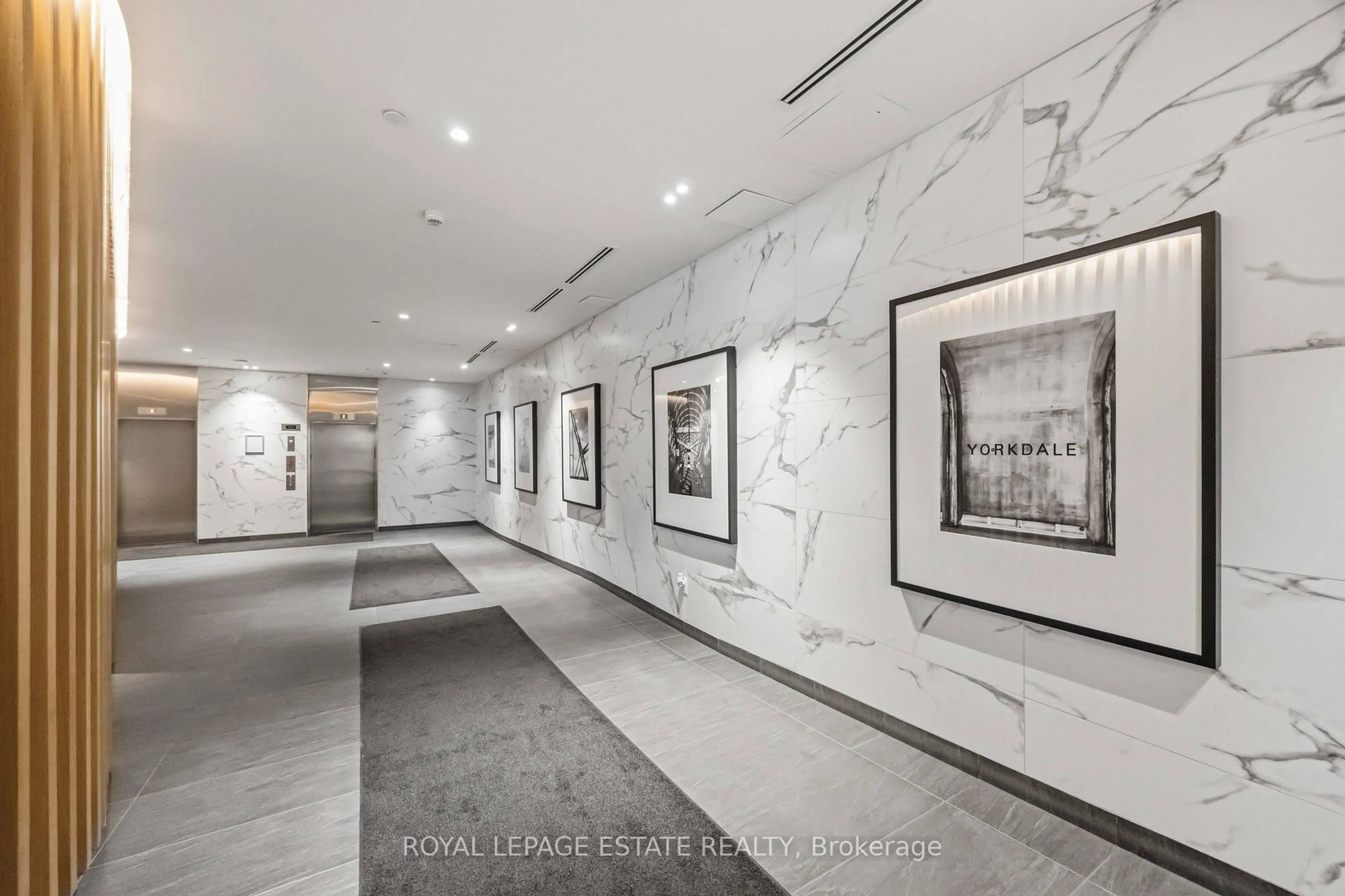 Lobby for 160 Flemington Rd #1505, Toronto Ontario M6A 0A9