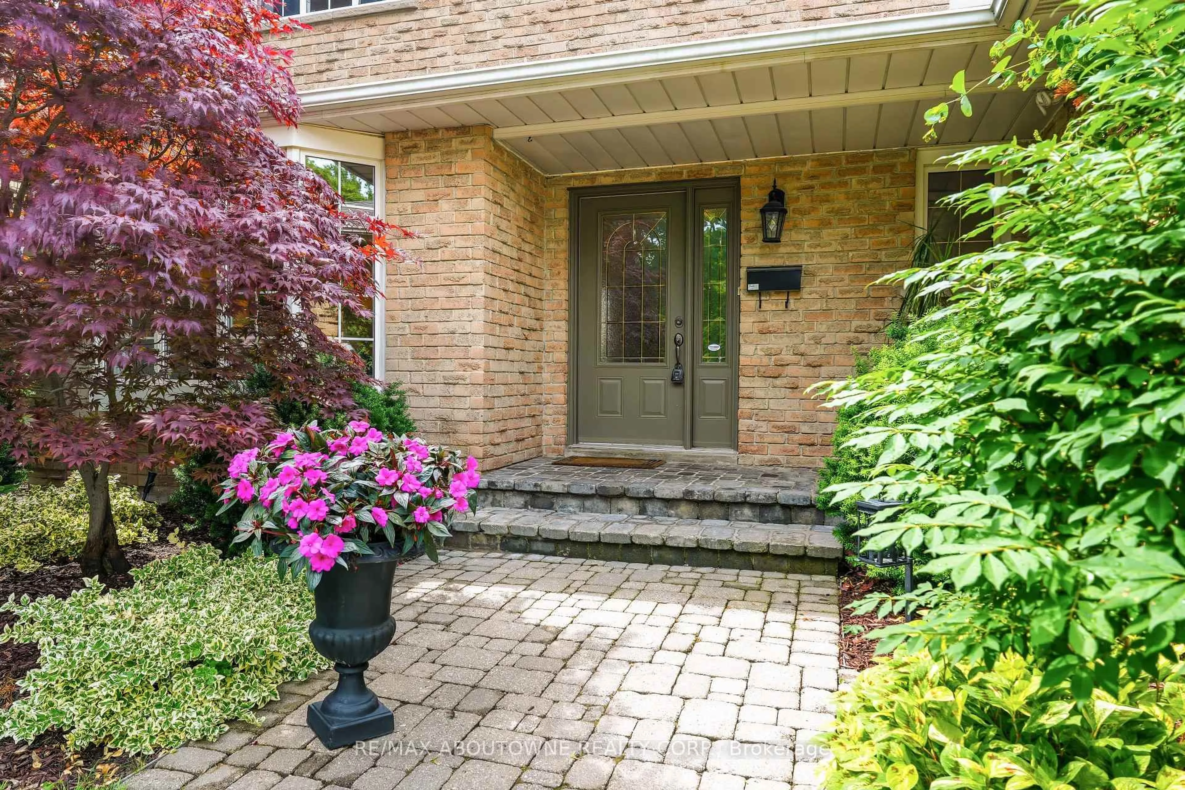 Home with brick exterior material, street for 849 Syer Dr, Milton Ontario L9T 4C6