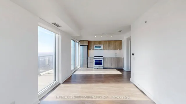 30 Samuel Wood Way #2410, Toronto 3