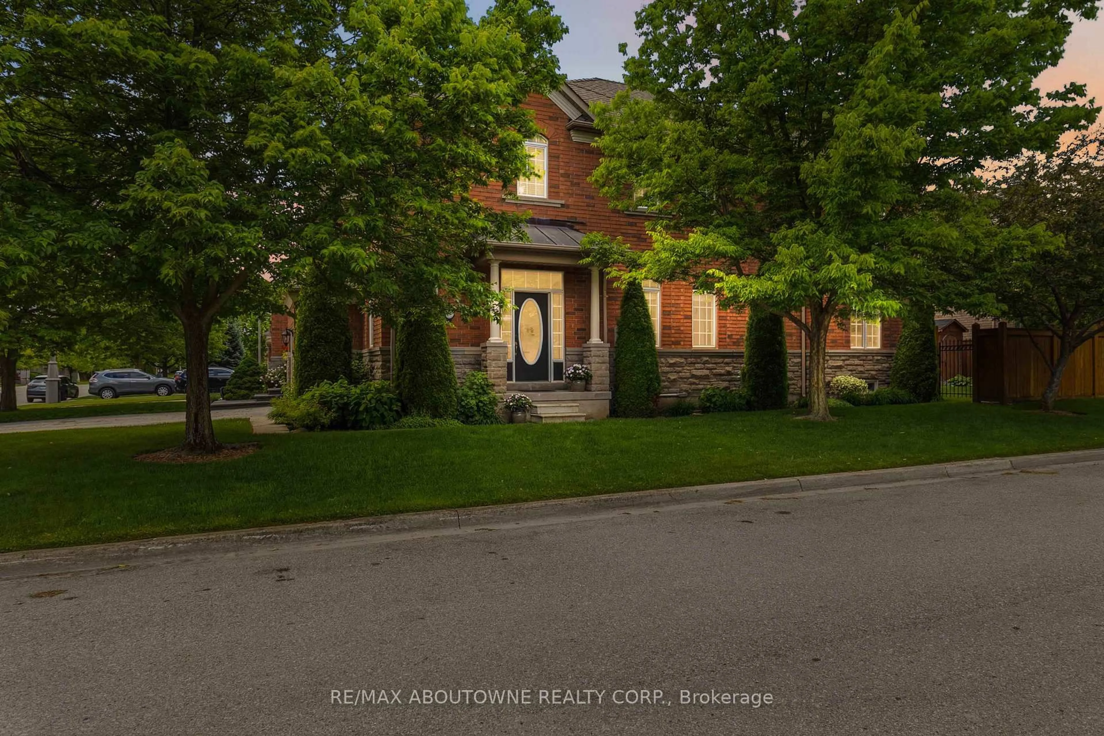 Home with brick exterior material, street for 240 Duskywing Way, Oakville Ontario L6L 6X5