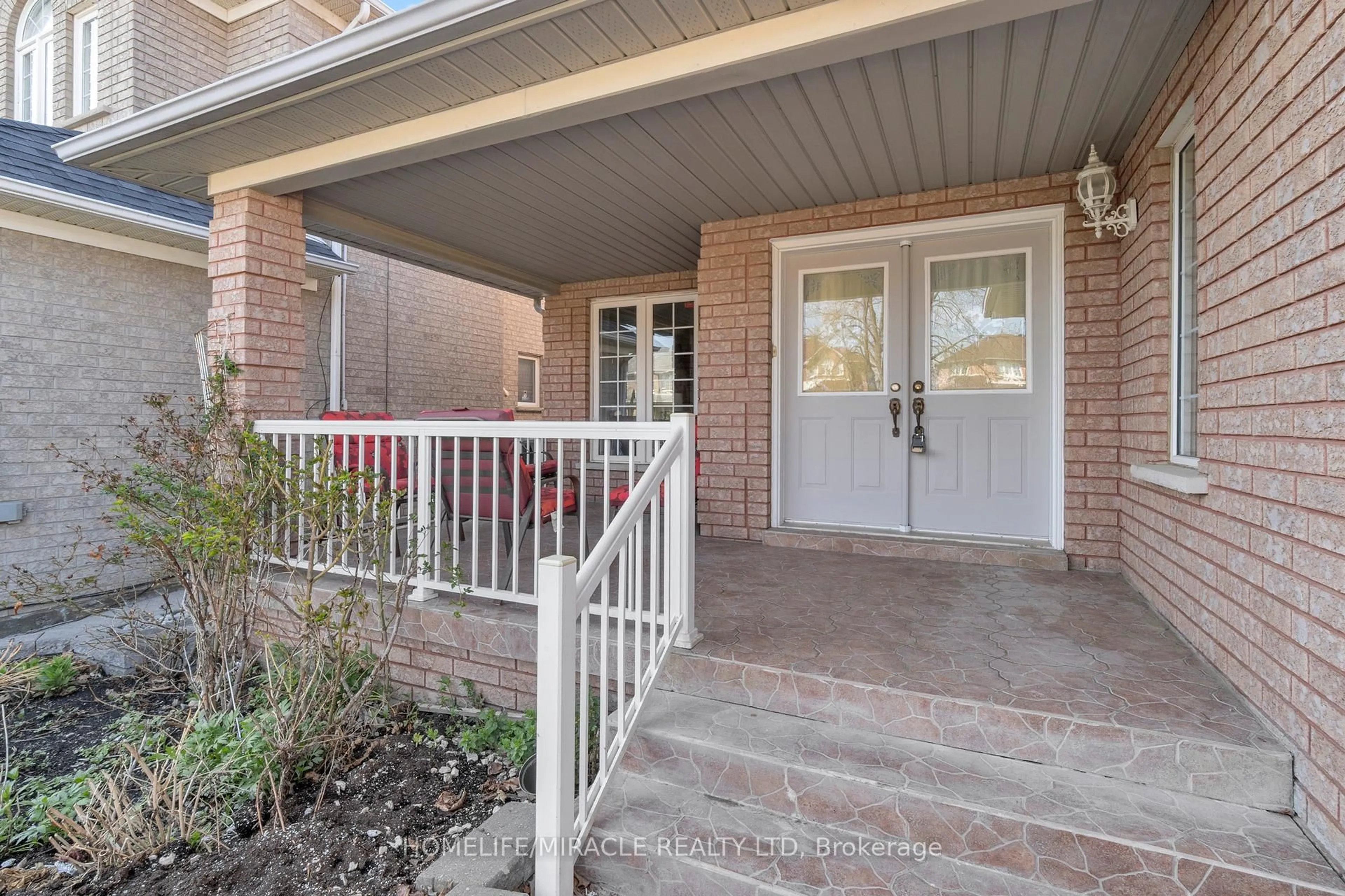 Indoor entryway for 18 Hartwell Gate, Brampton Ontario L6R 2V3