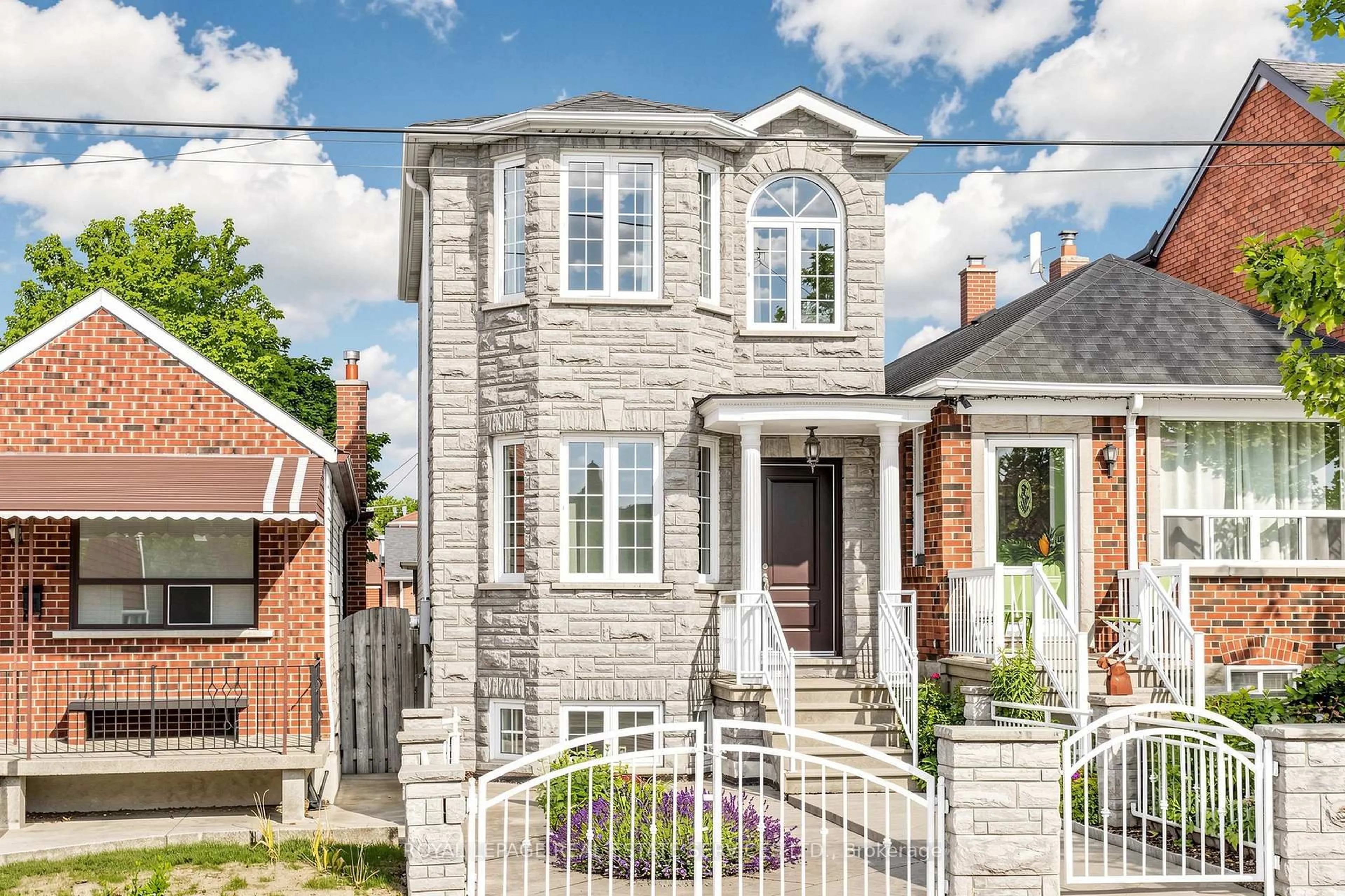 Home with brick exterior material, street for 256 Earlscourt Ave, Toronto Ontario M6E 4B6
