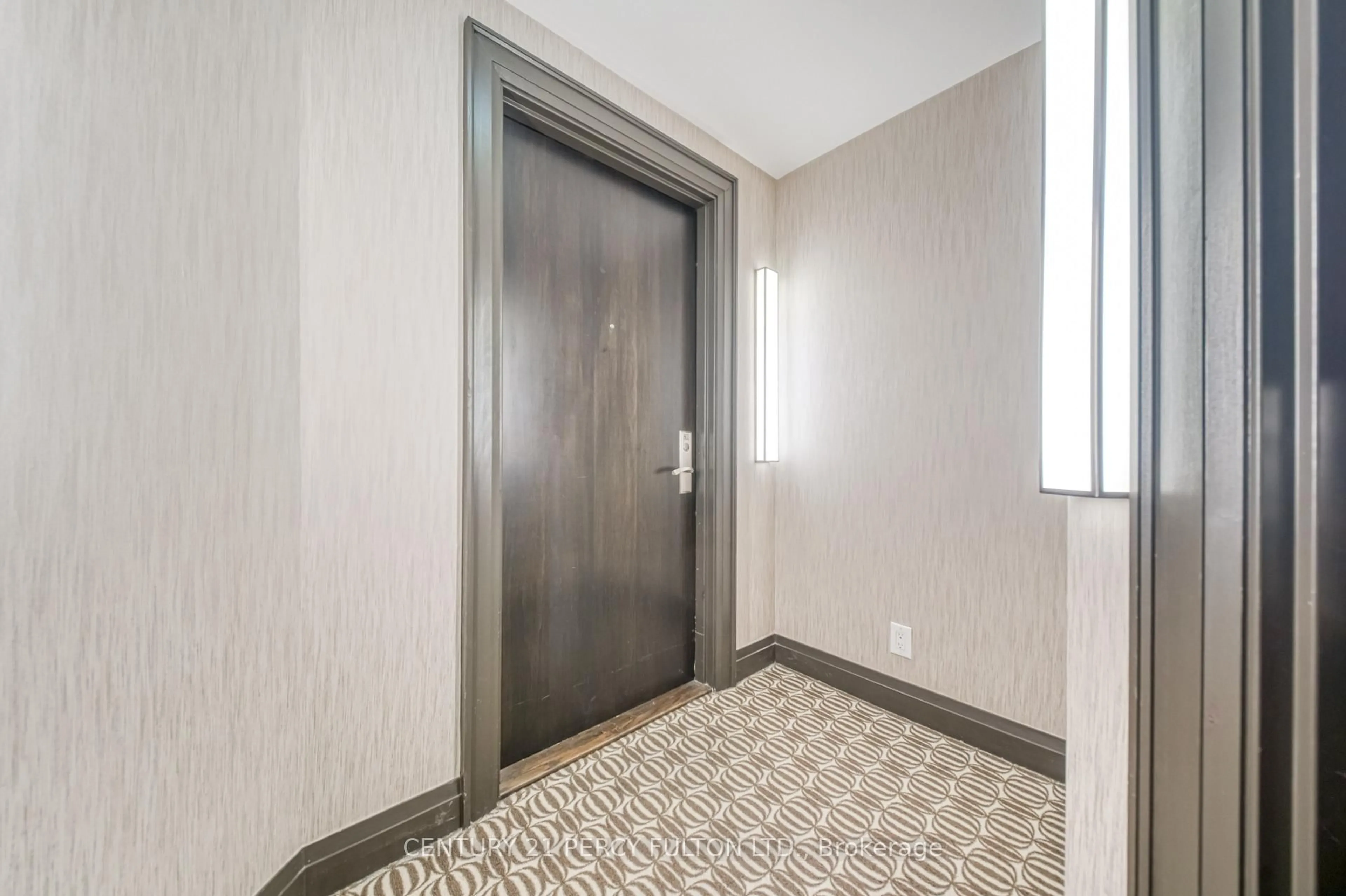 Indoor foyer for 840 Queens Plate Dr #802, Toronto Ontario M9W 7J9