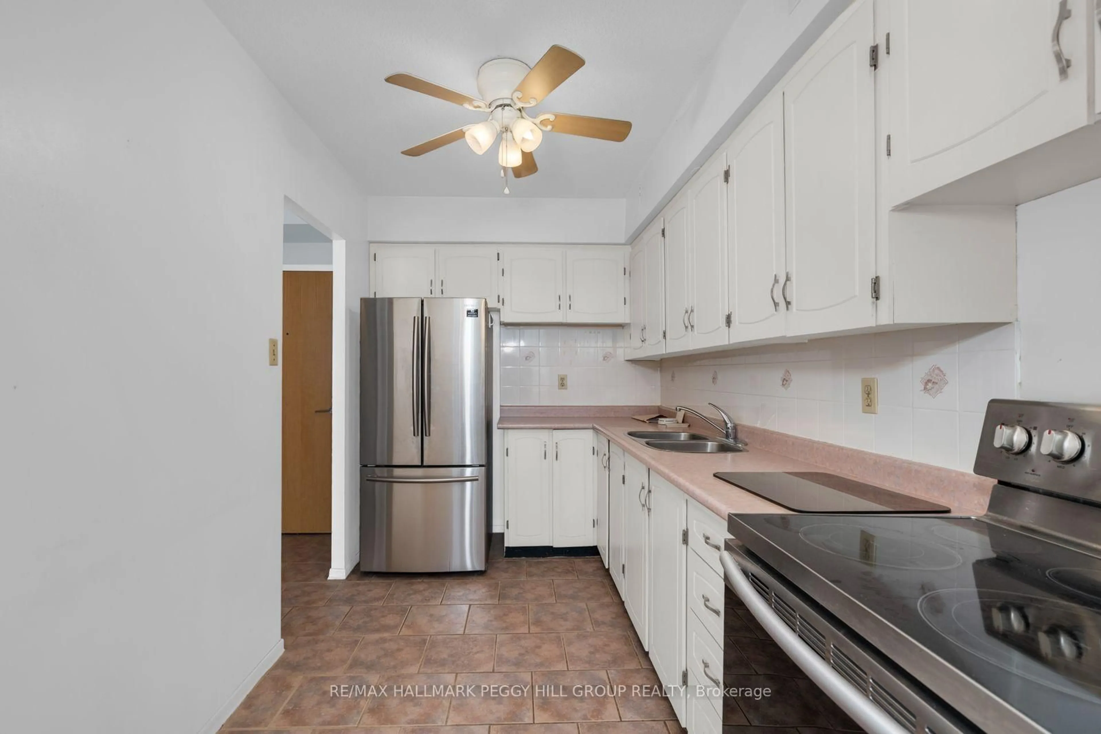 Standard kitchen, unknown for 60 Southport St #306, Toronto Ontario M6S 3N4