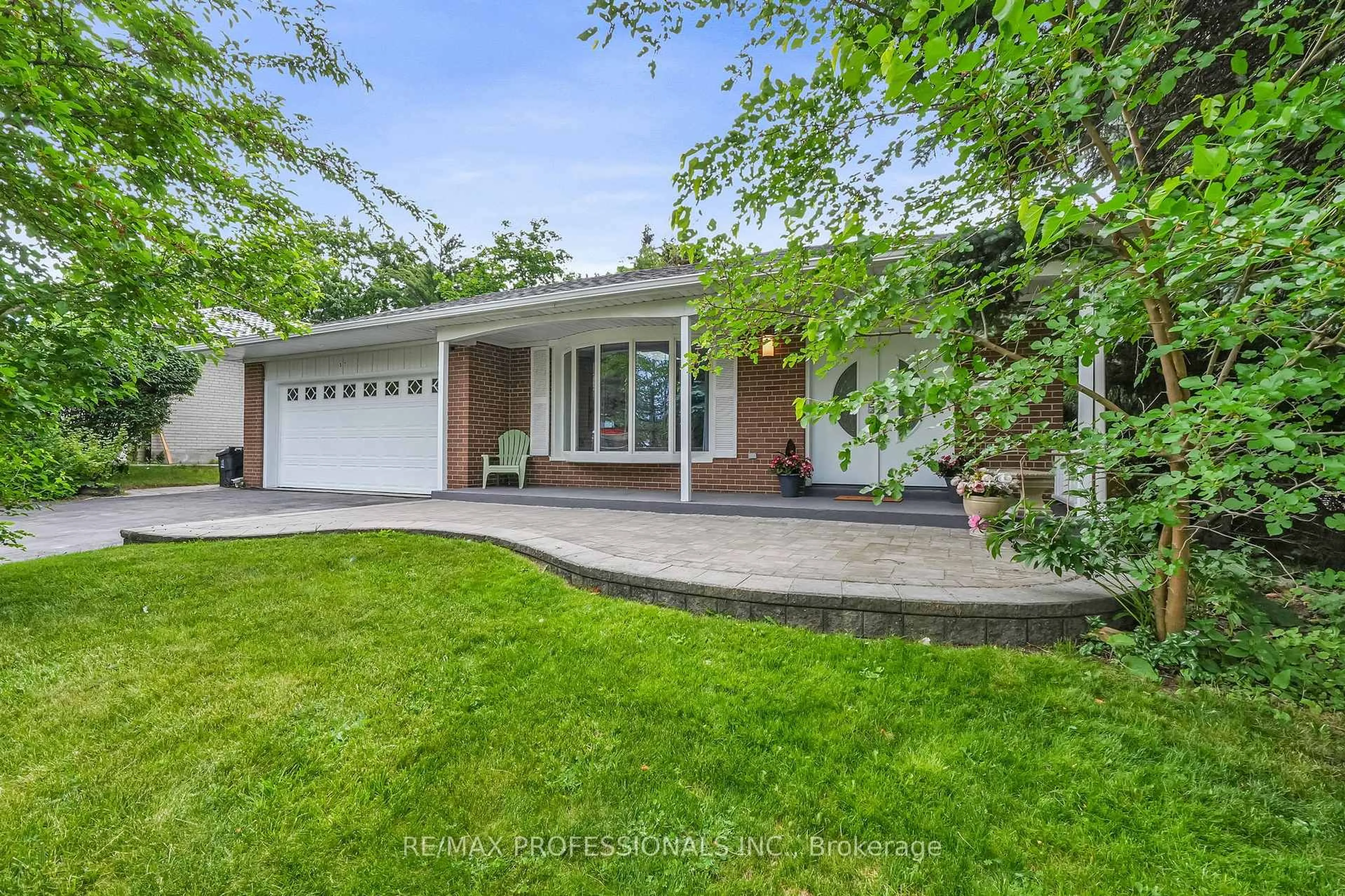 Unknown for 37 Sunplains Cres, Toronto Ontario M9C 1M4