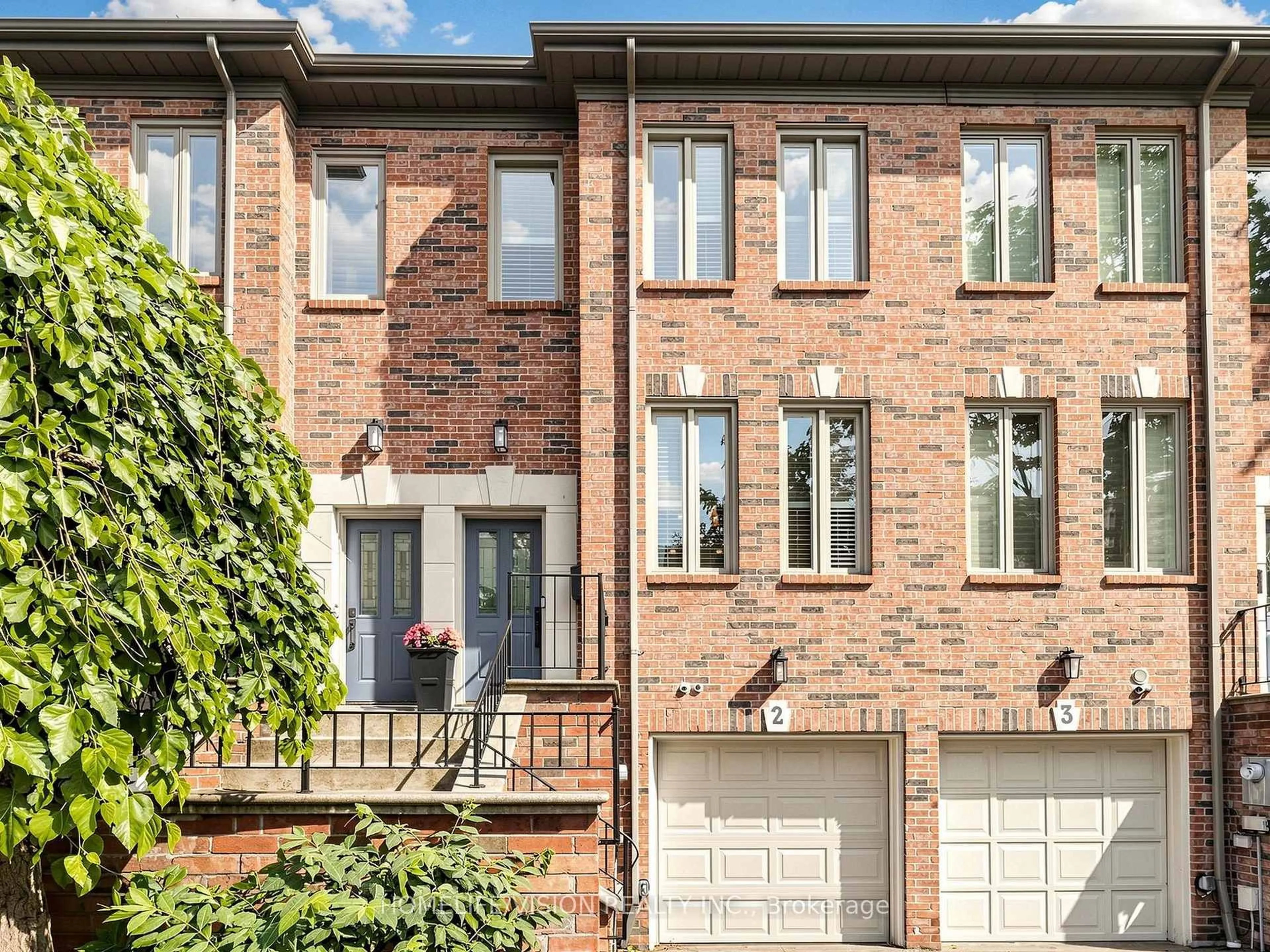 Home with brick exterior material, street for 175 Grand Ave #Th2, Toronto Ontario M8Y 3Y3