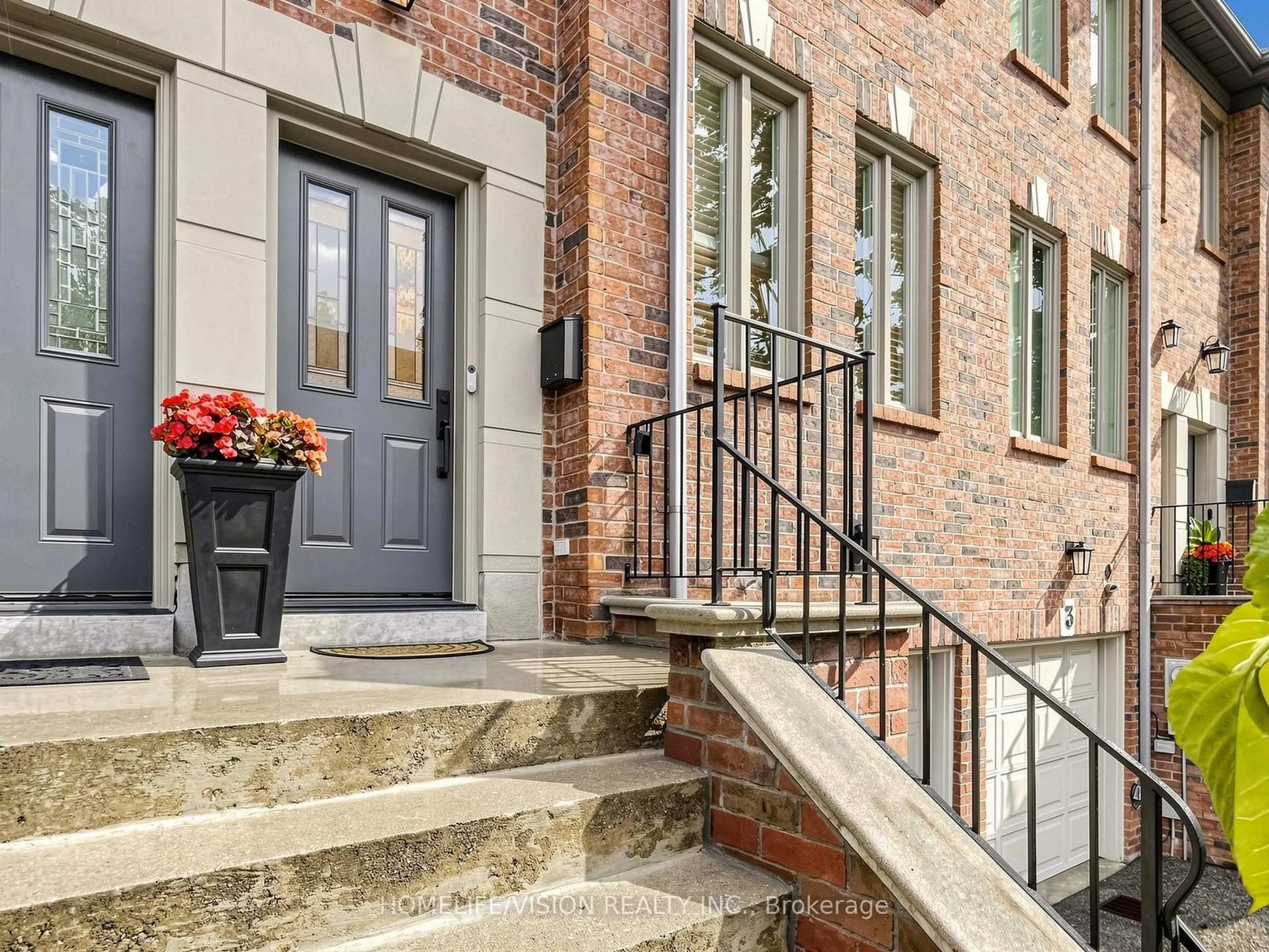 Home with brick exterior material, street for 175 Grand Ave #Th2, Toronto Ontario M8Y 3Y3