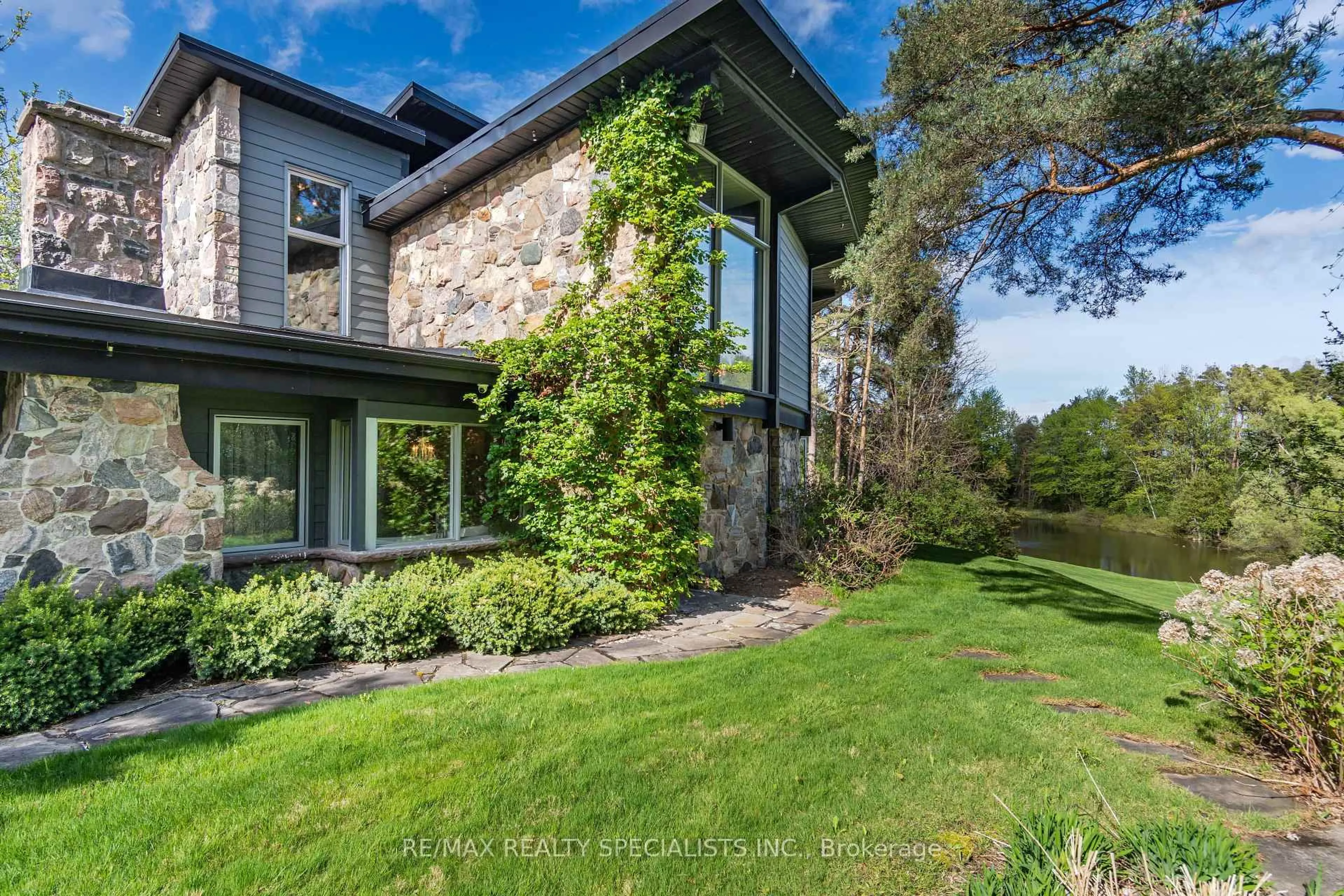 Unknown for 16167 Mclaughlin Rd, Caledon Ontario L7C 1J4