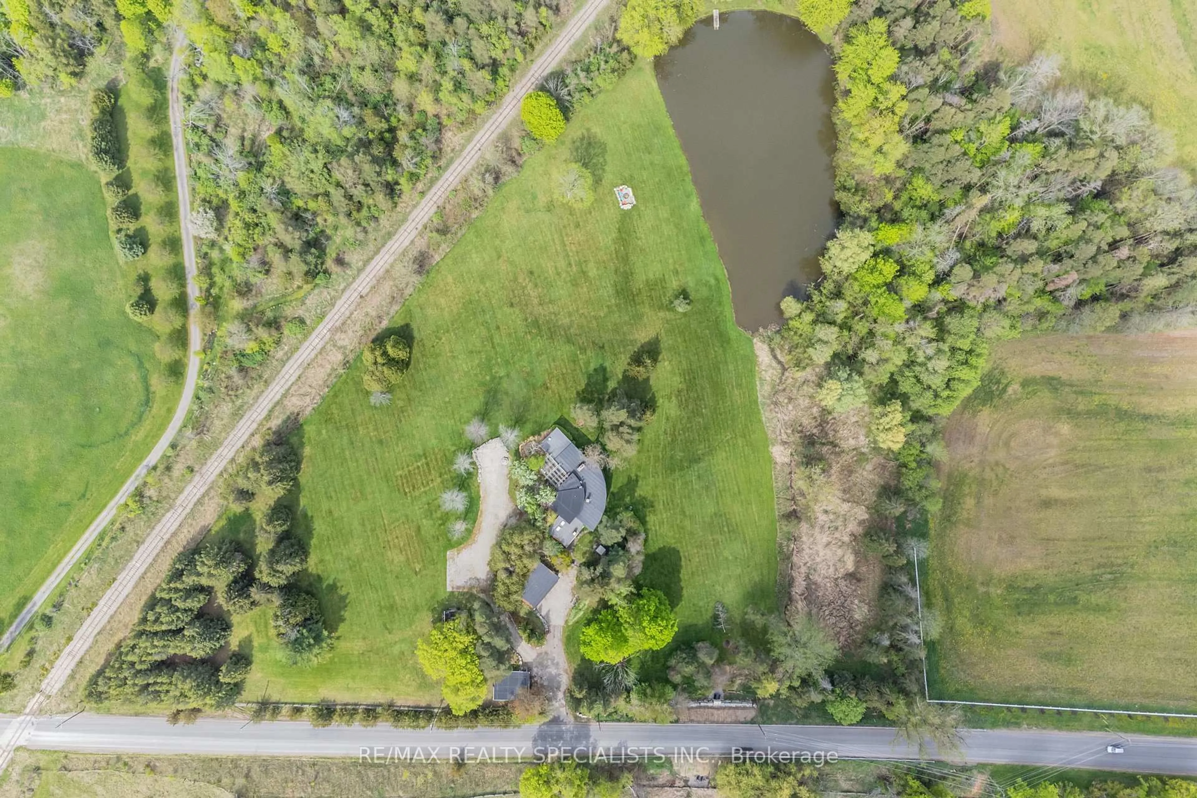 A pic from outside/outdoor area/front of a property/back of a property/a pic from drone, water/lake/river/ocean view for 16167 Mclaughlin Rd, Caledon Ontario L7C 1J4