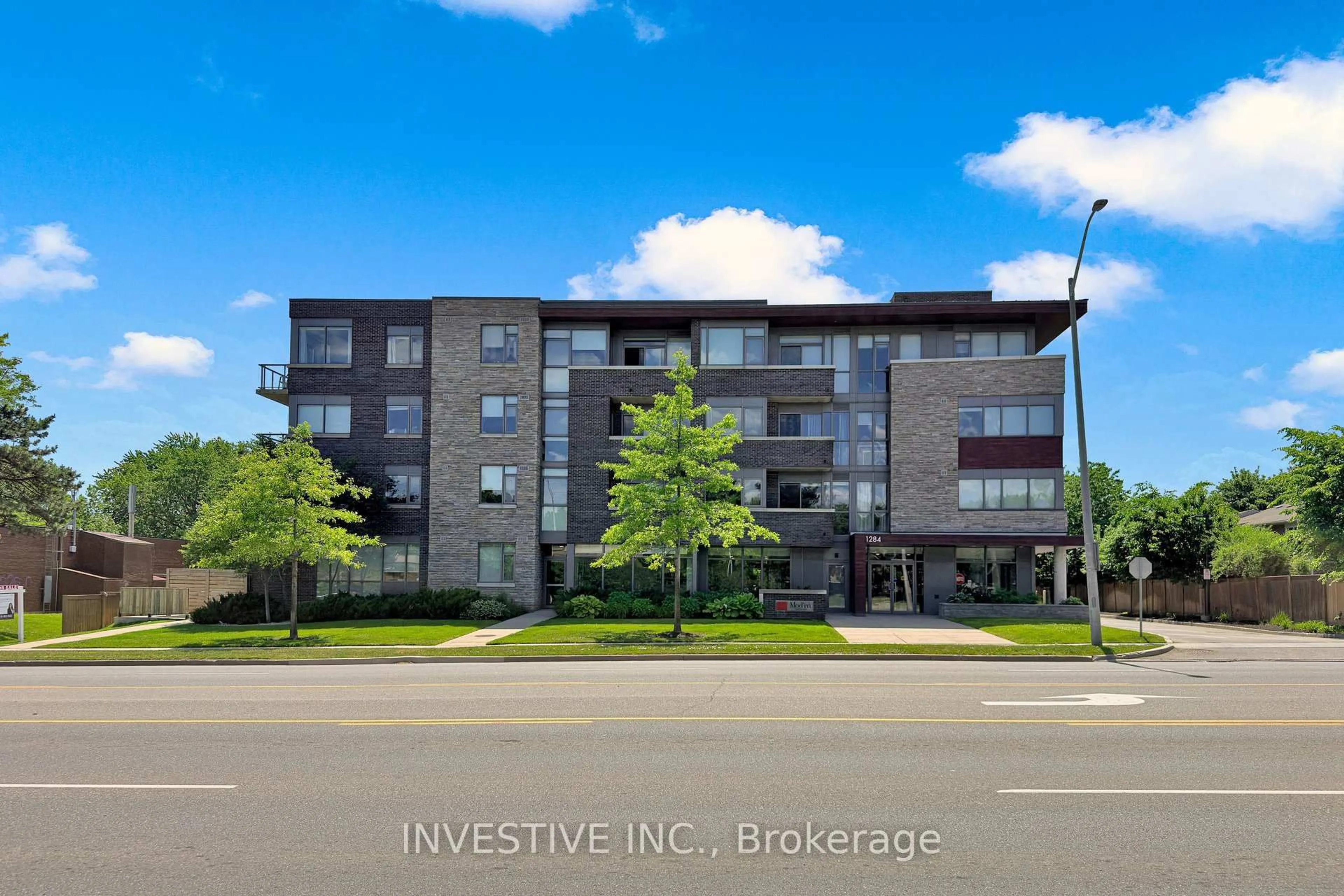 Unknown for 1284 Guelph Line #102, Burlington Ontario L7P 0T9