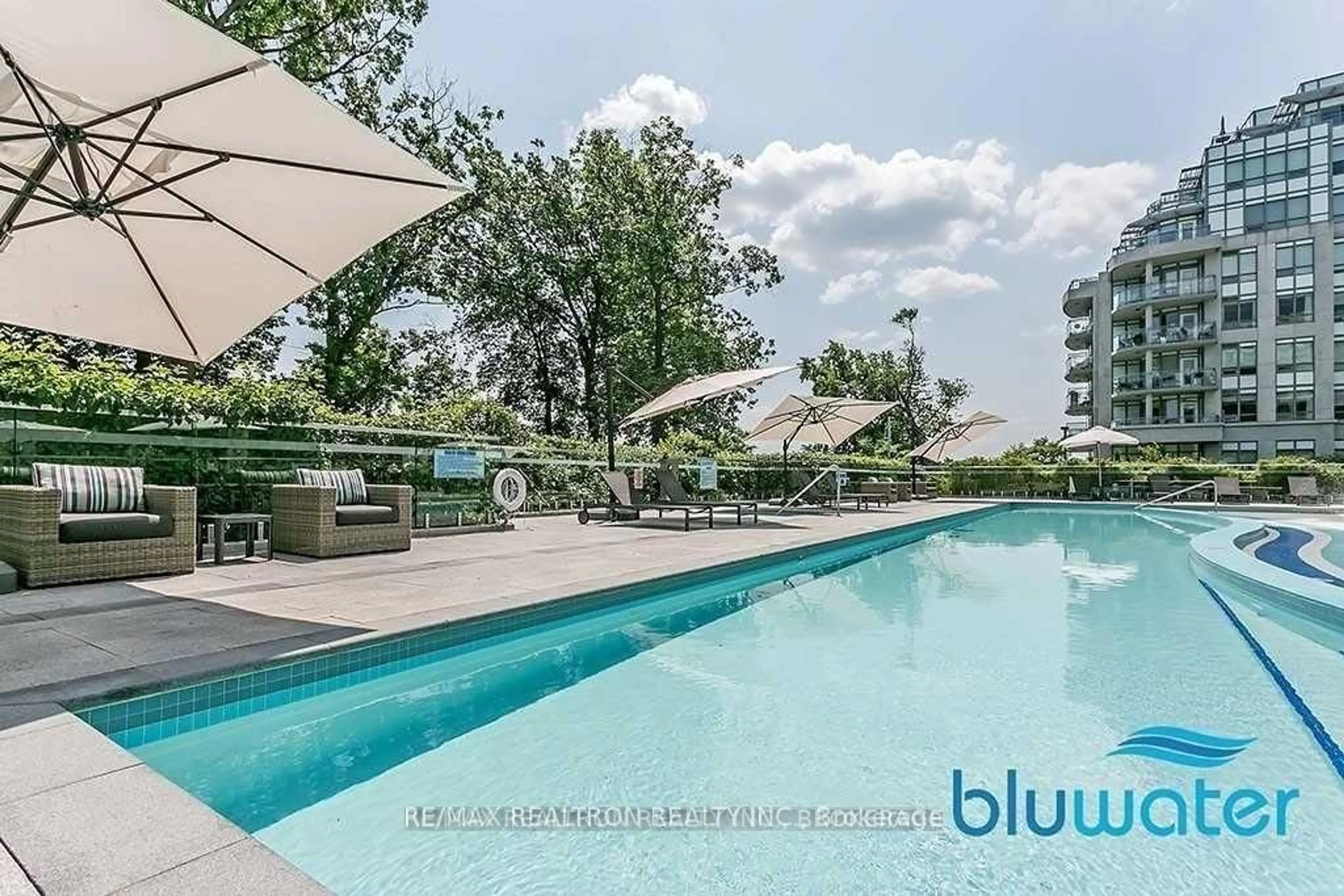 Pool for 3500 Lakeshore Rd #229, Oakville Ontario L6L 0B4