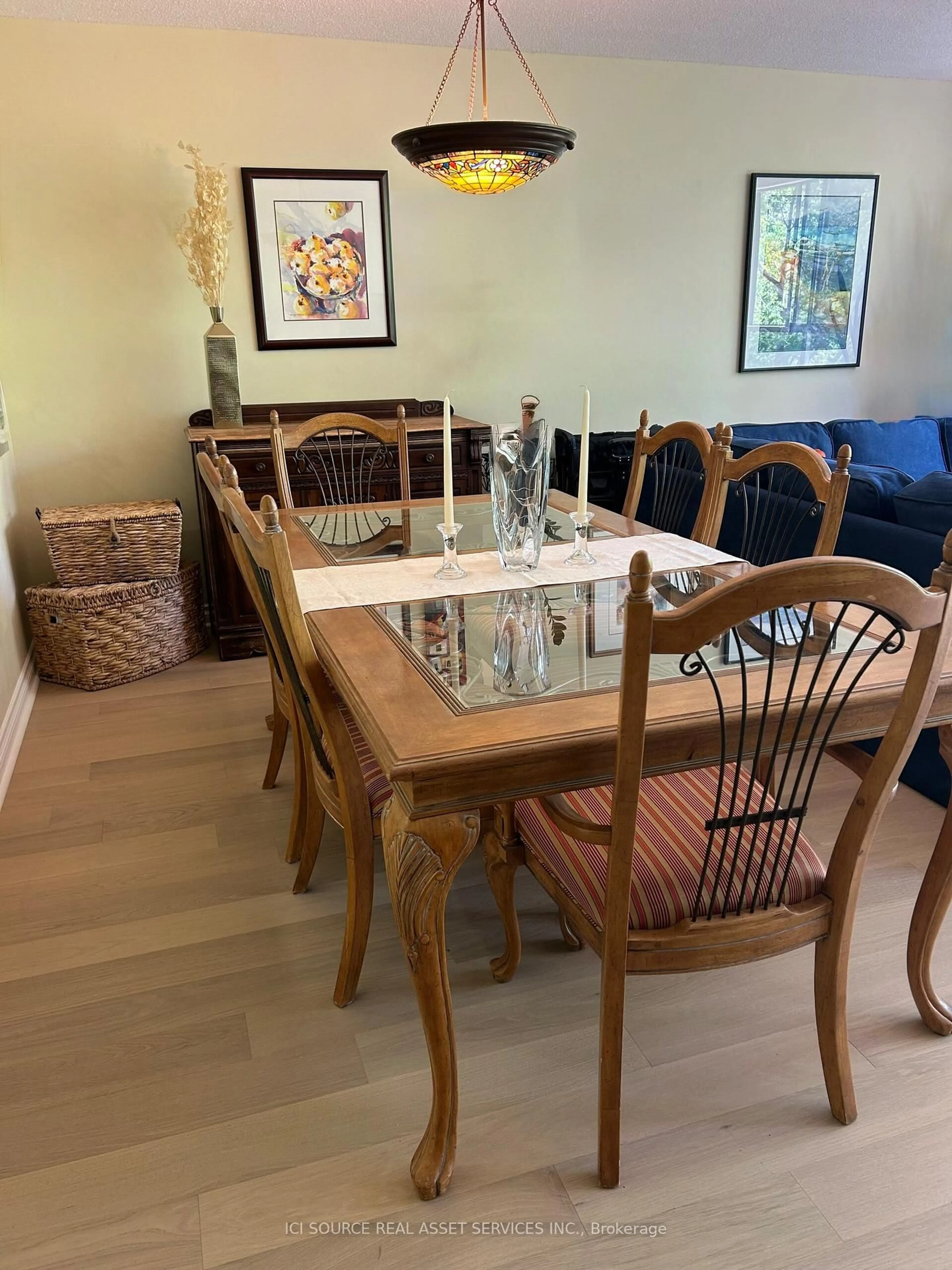Dining room, wood/laminate floor for 1271 Walden Circ #206, Mississauga Ontario L5J 4R4