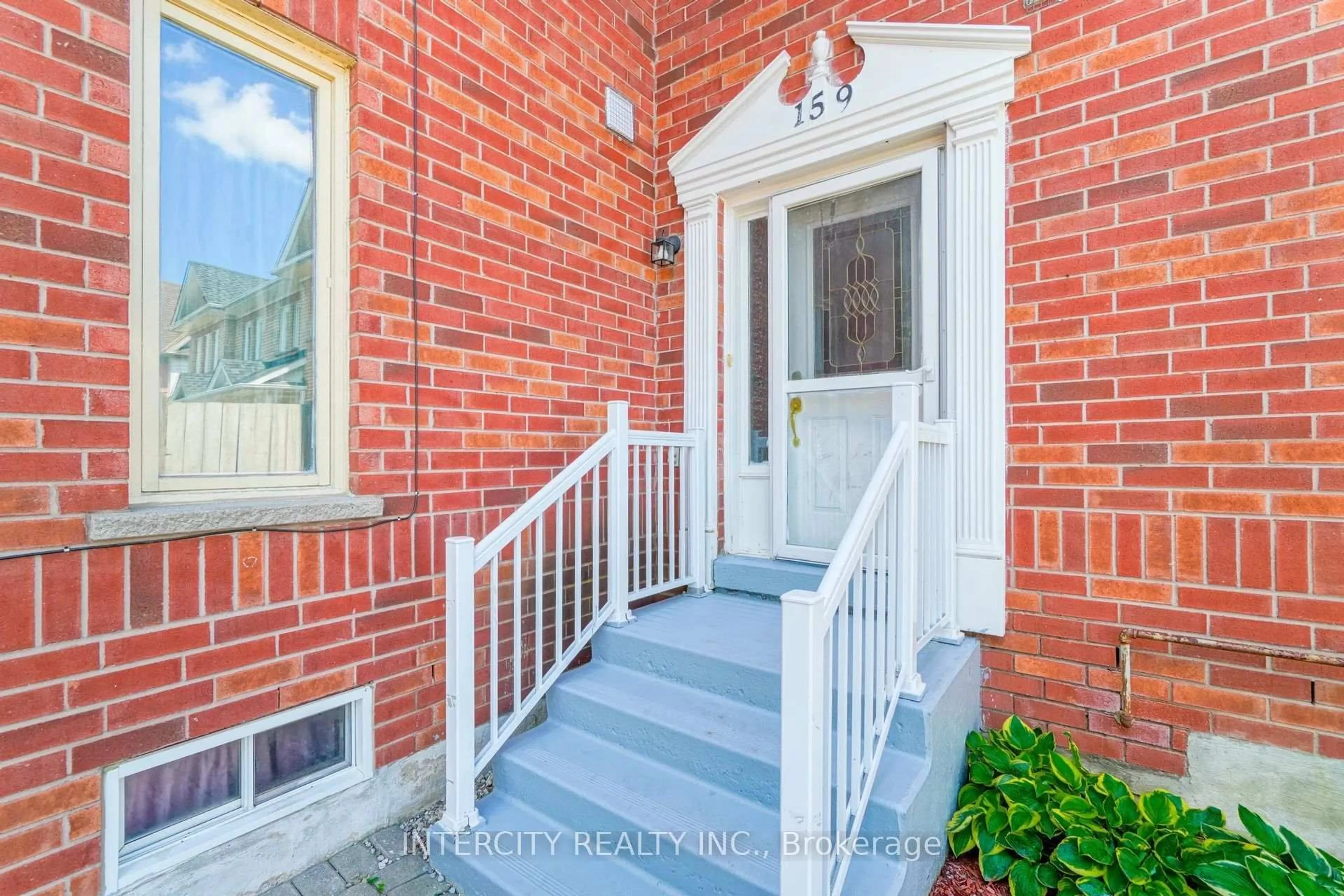 Unknown for 159 Pressed Brick Dr, Brampton Ontario L6V 4K6