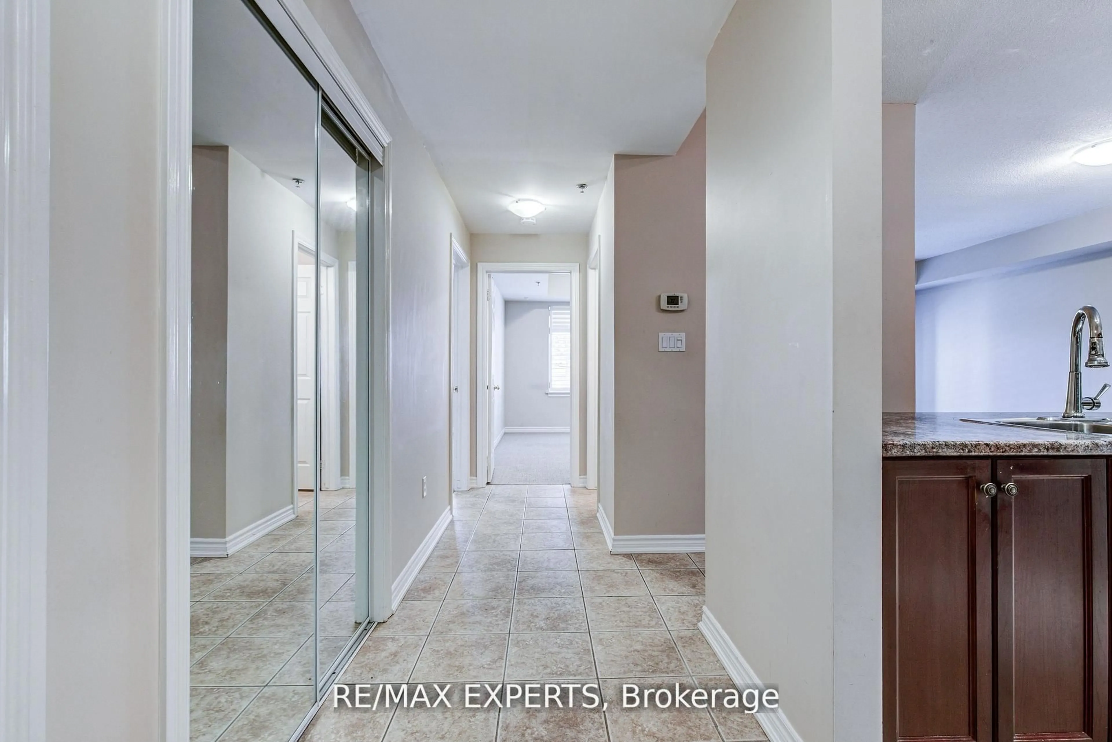 Indoor entryway for 391 Plains Rd #102, Burlington Ontario L7T 4M2