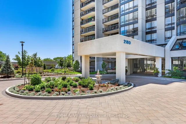 2180 Marine Dr #205, Oakville 3
