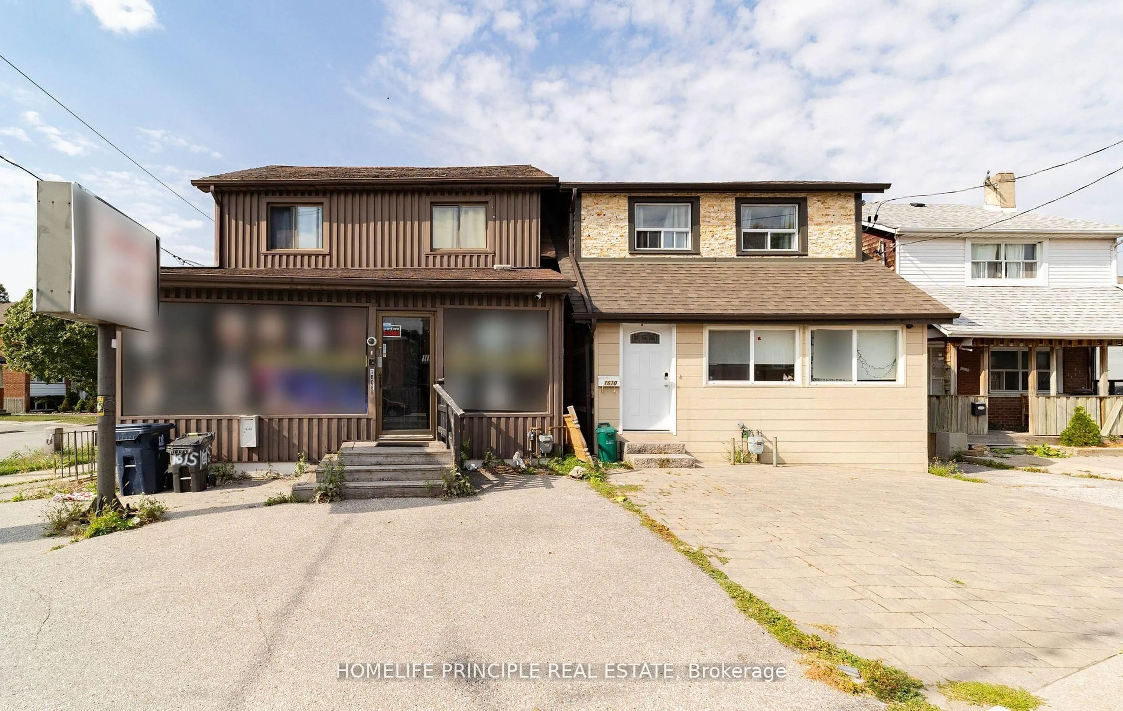 Home with vinyl exterior material, street for 1608 Weston Rd, Toronto Ontario M9N 1T9