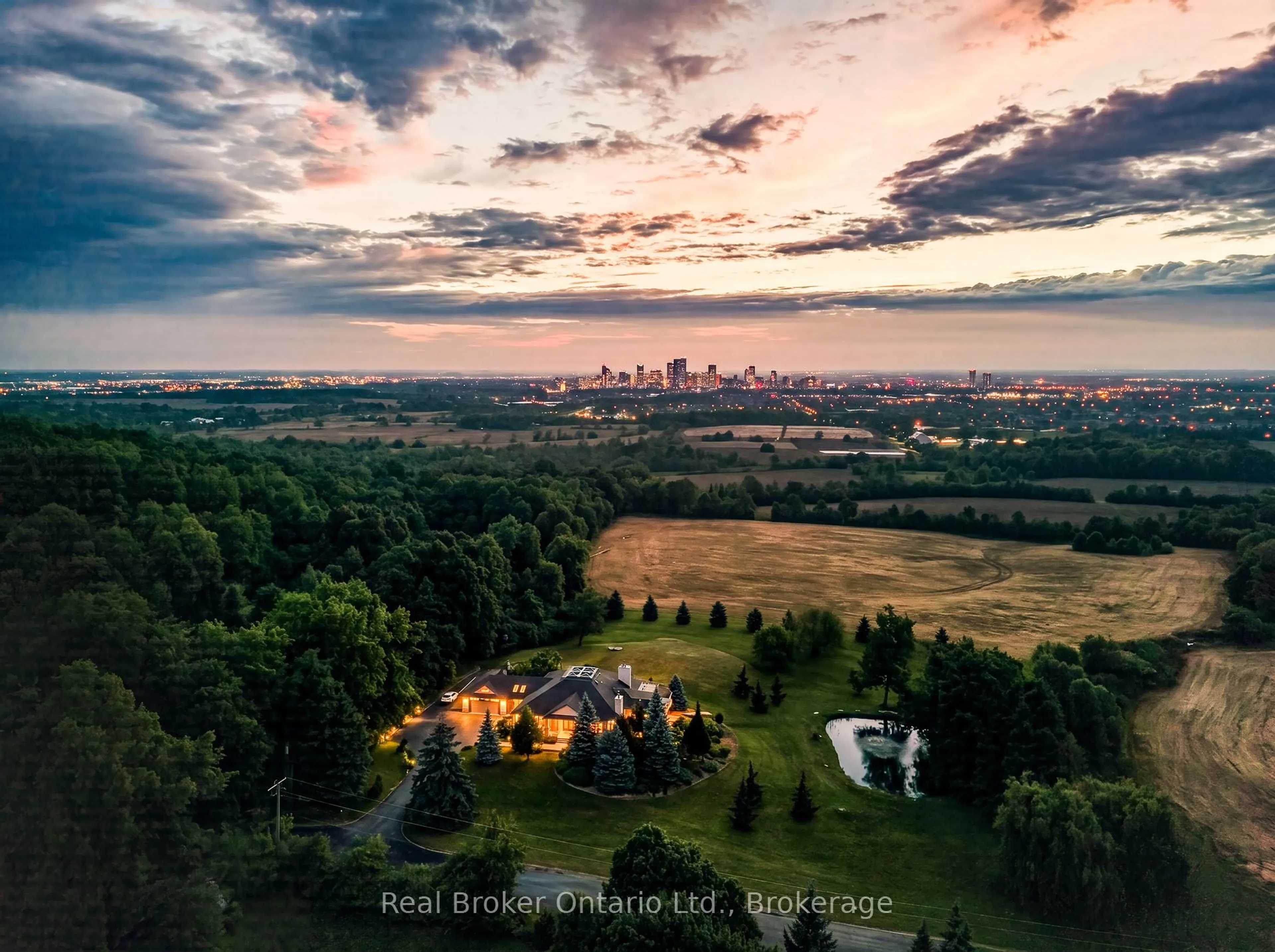 A pic from outside/outdoor area/front of a property/back of a property/a pic from drone, unknown for 7295 Bell School Line, Milton Ontario L9T 2Y1