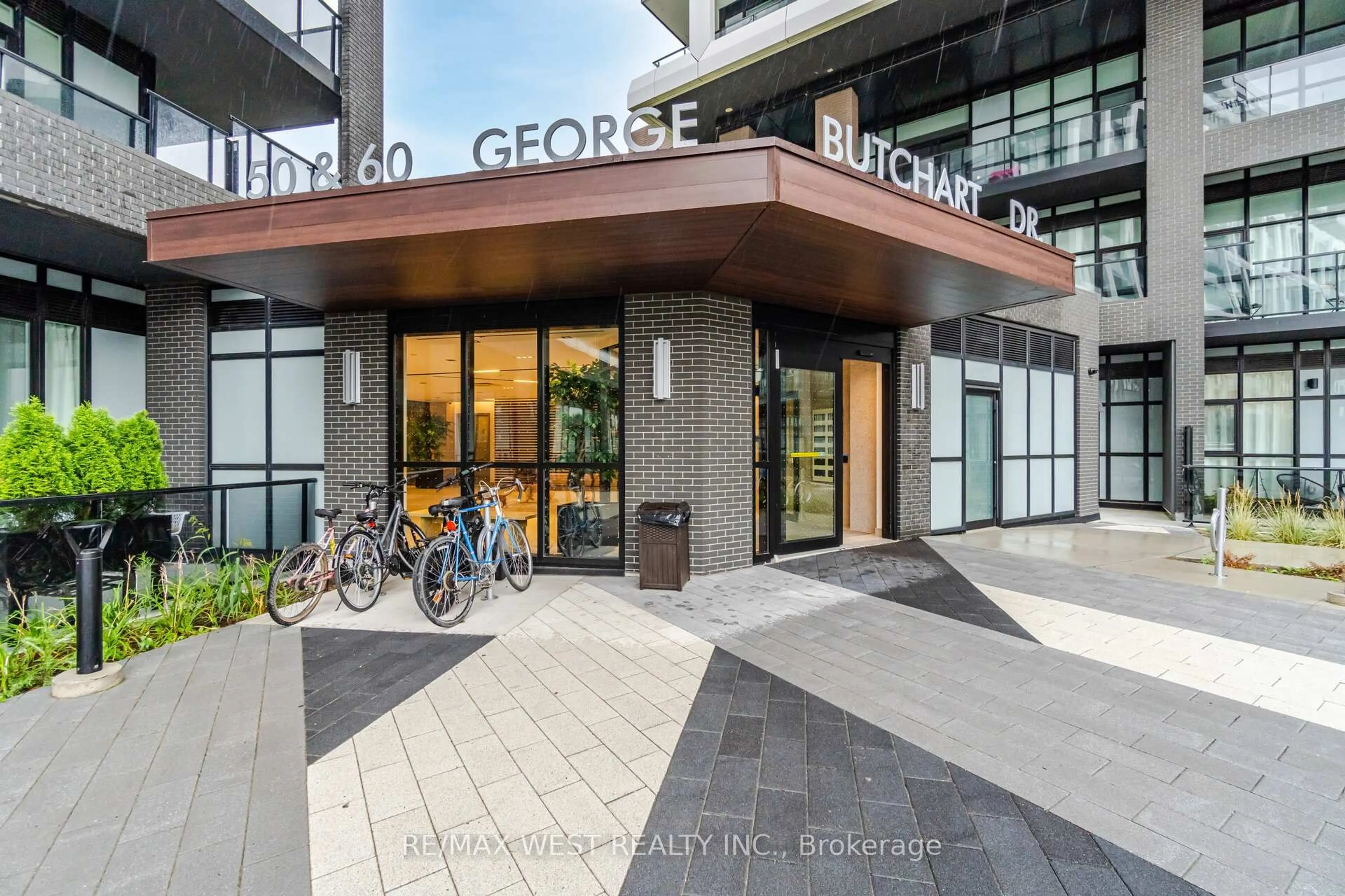 Unknown for 60 George Butchart Dr #218, Toronto Ontario M3K 0E1
