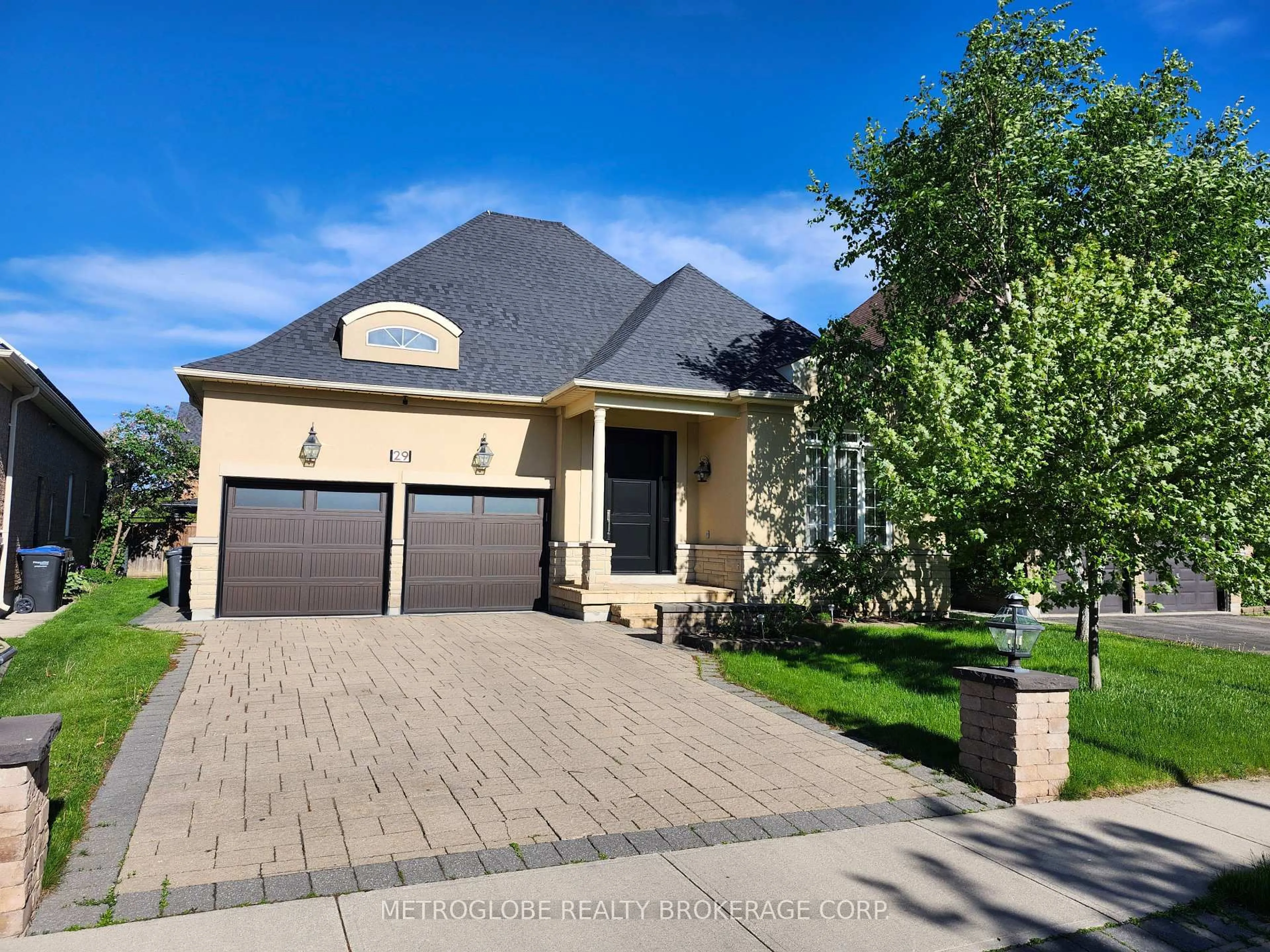 Home with brick exterior material, street for 29 Fontainebleu Rd, Brampton Ontario L6P 1Z1