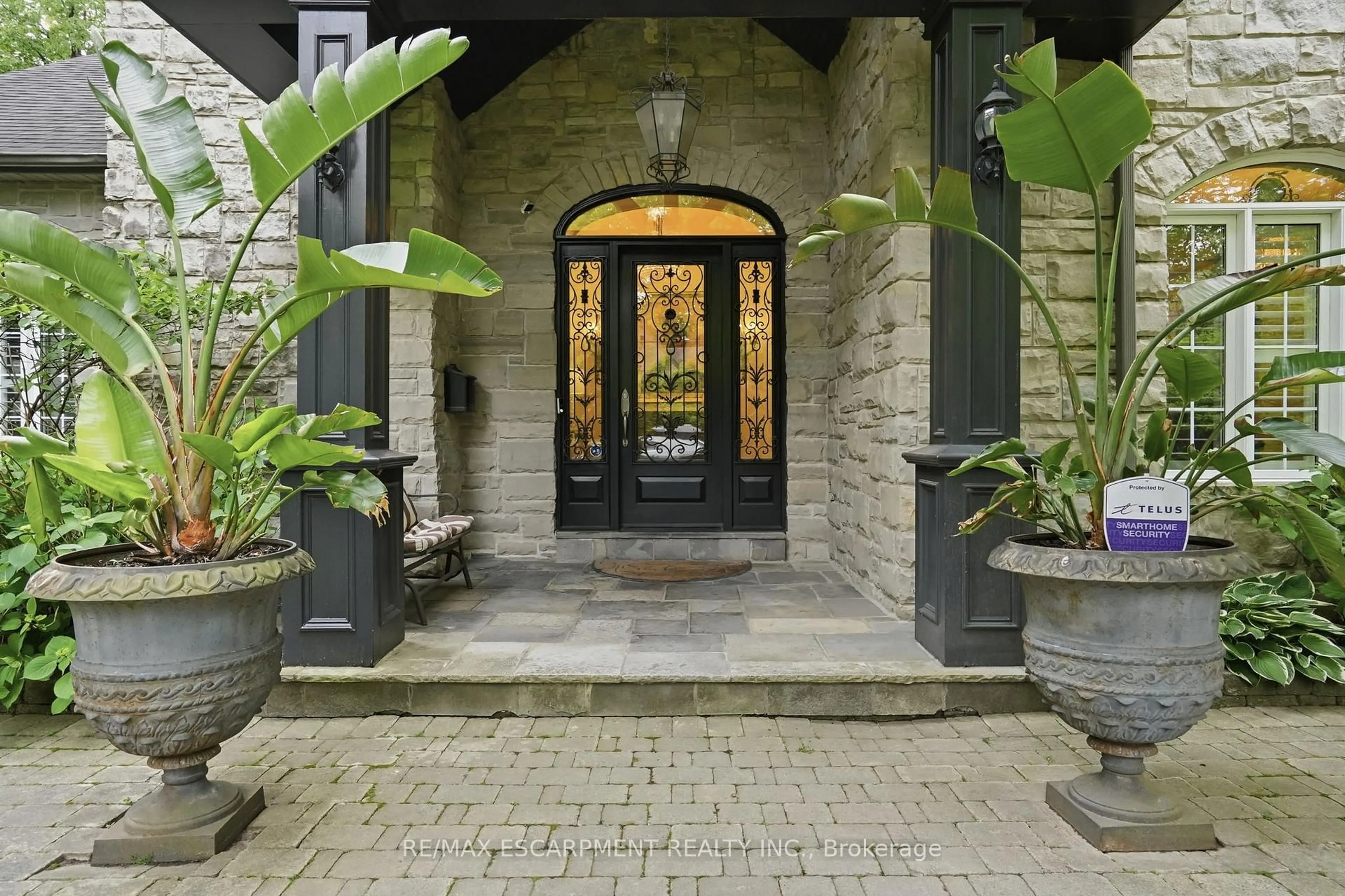Unknown for 1320 Woodland Ave, Mississauga Ontario L5G 2X9