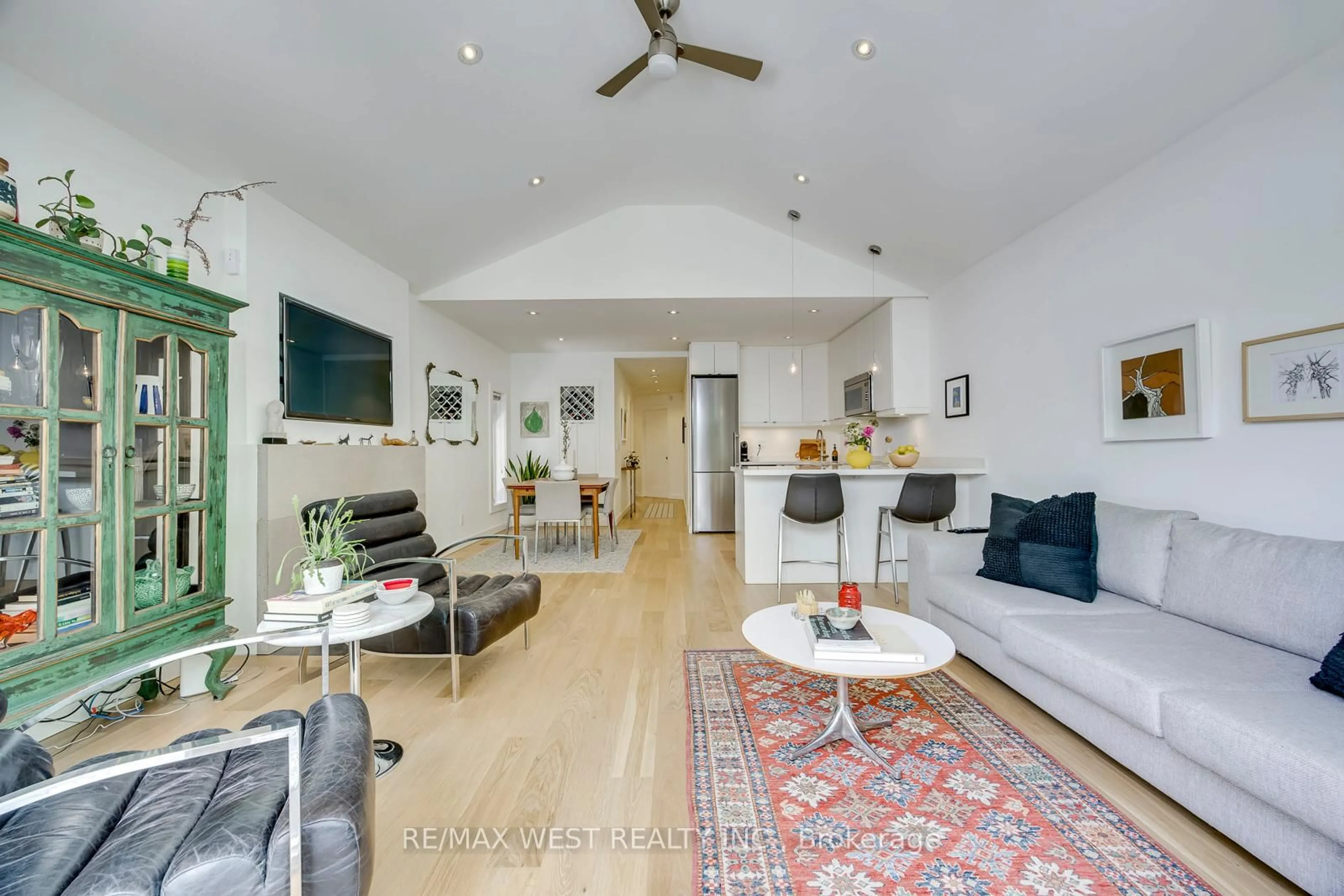 Living room with furniture, unknown for 80 Rockwell Ave, Toronto Ontario M6N 1N8
