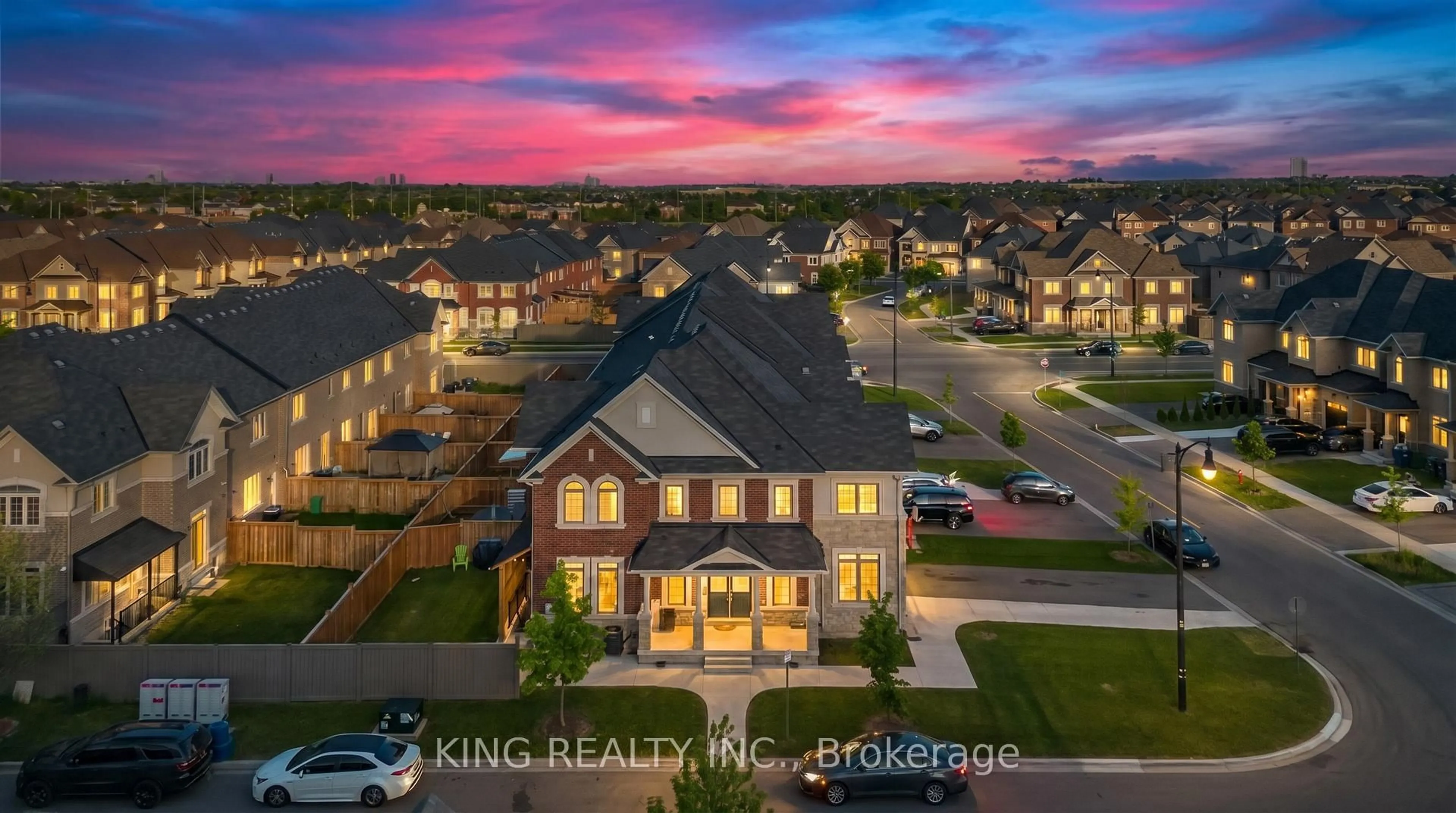 A pic from outside/outdoor area/front of a property/back of a property/a pic from drone, building for 5 Loomis Rd, Brampton Ontario L7A 4X9