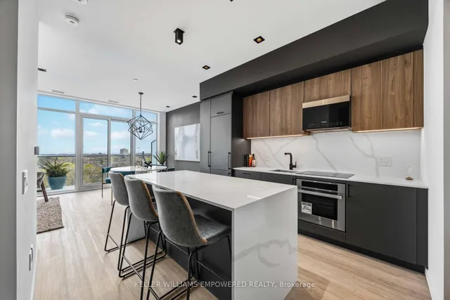 689 The Queensway St #802, Toronto 4