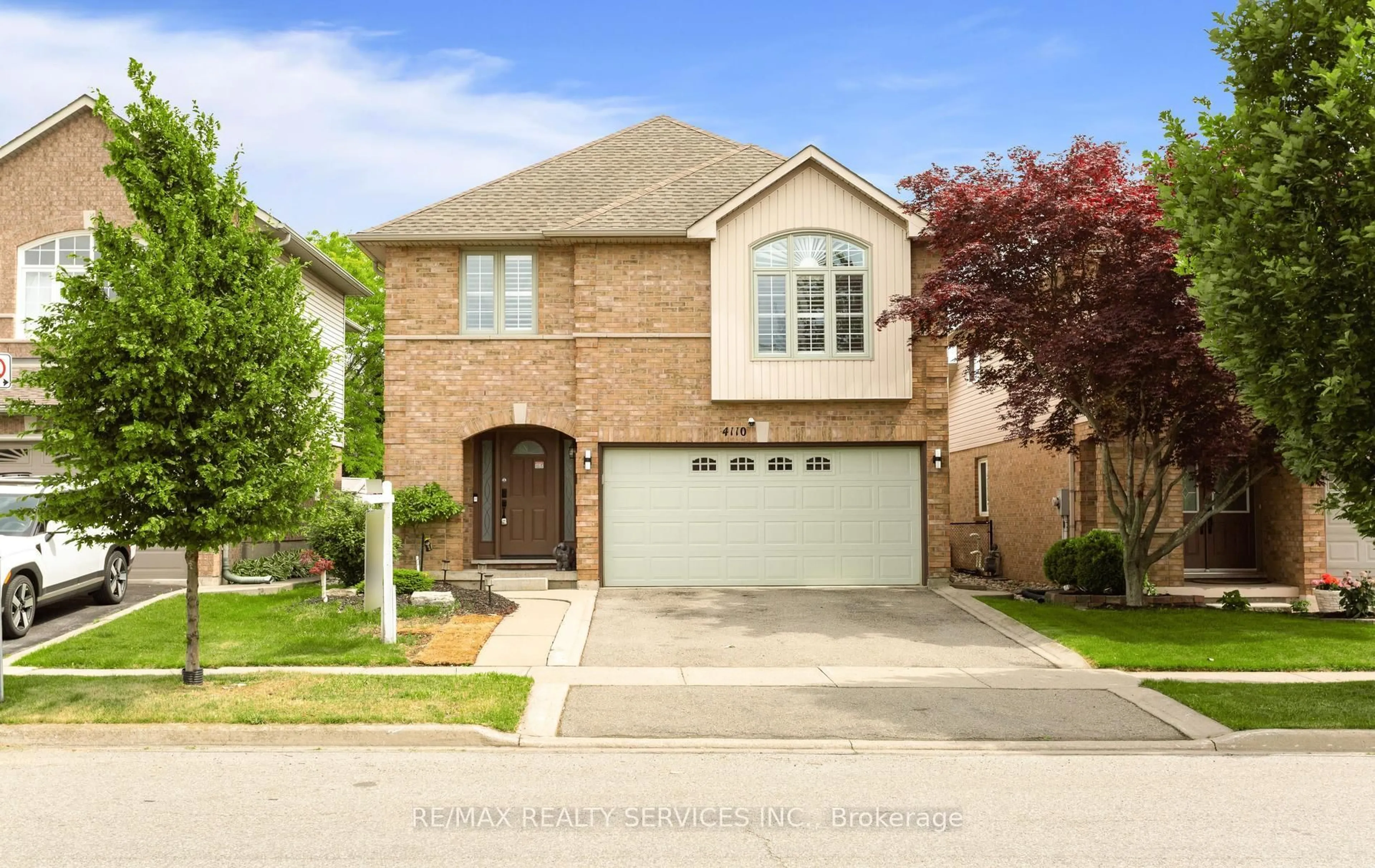 Home with brick exterior material, street for 4110 Forest Run Ave, Burlington Ontario L7M 4L7