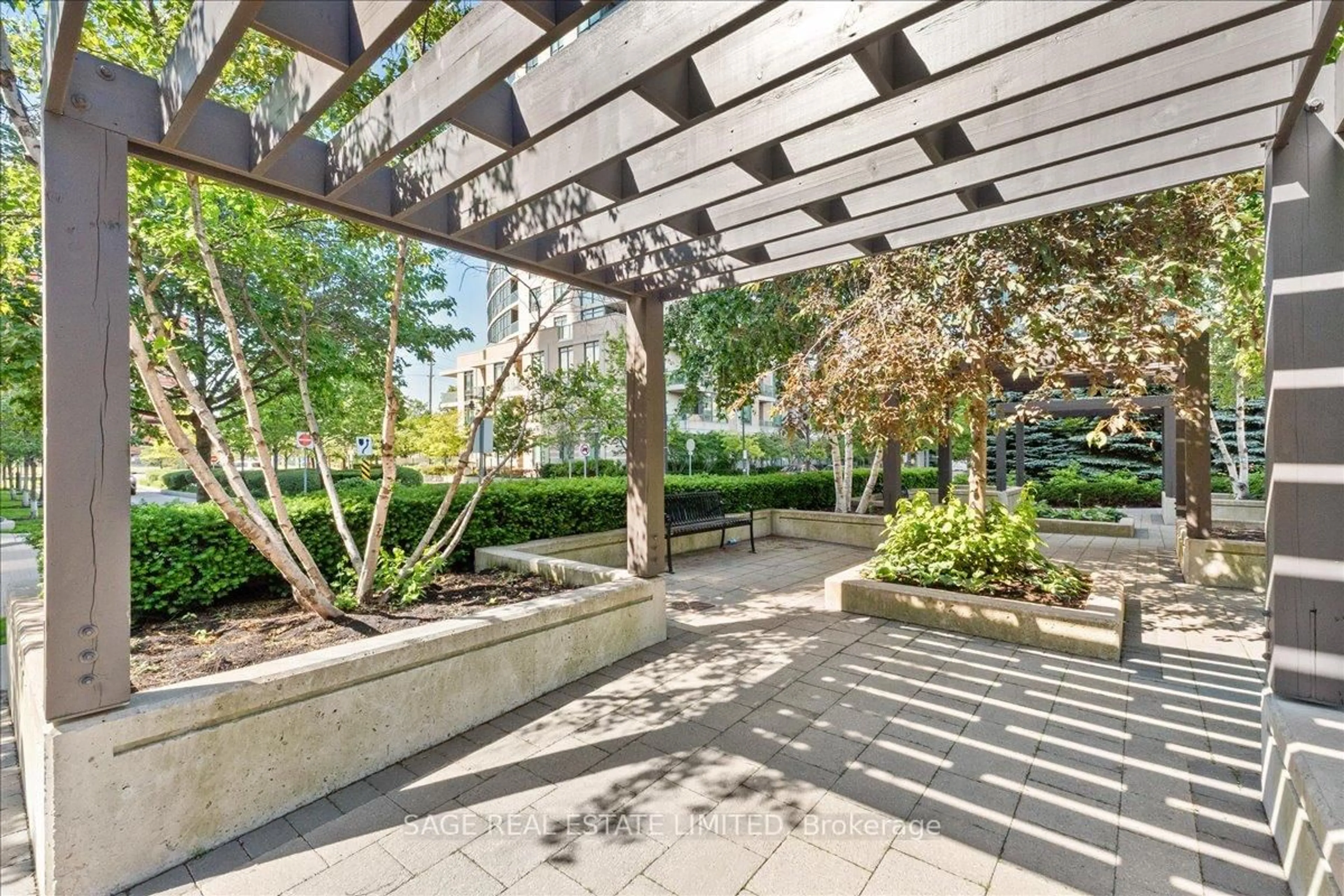 Patio, street for 215 Sherway Gardens Rd #905, Toronto Ontario M9C 0A5