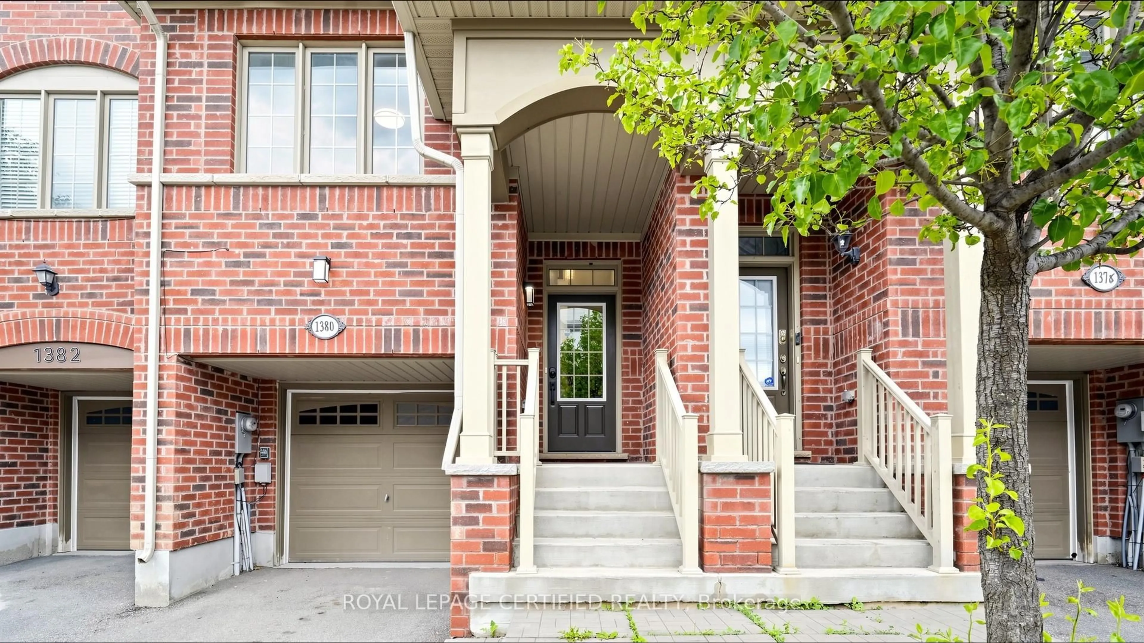 Home with brick exterior material, street for 1380 Granrock Cres, Mississauga Ontario L5V 0E1