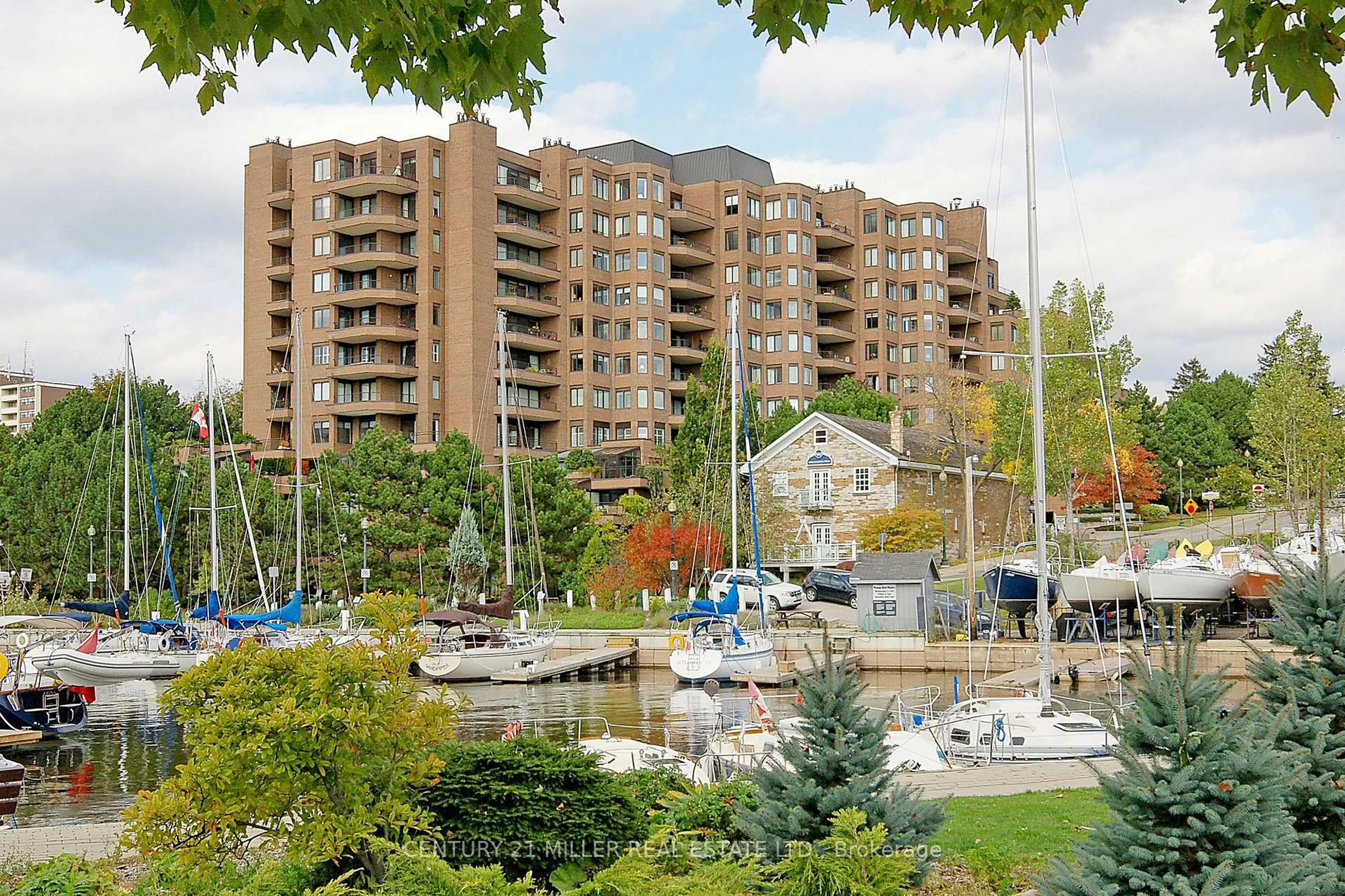Unknown for 100 Lakeshore Rd #1105, Oakville Ontario L6J 6M9