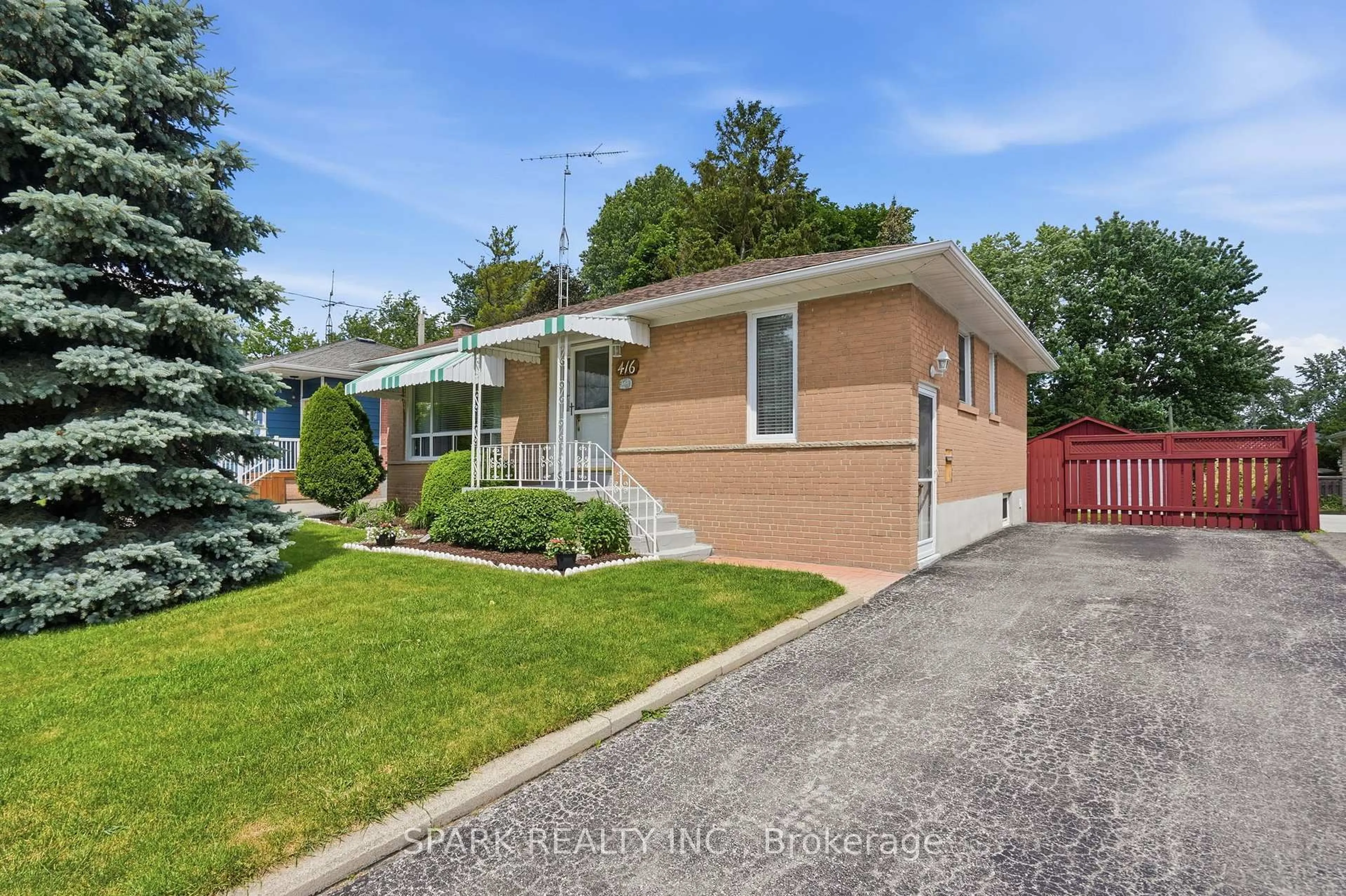 Home with brick exterior material, street for 416 Delrex Blvd, Halton Hills Ontario L7G 4H9
