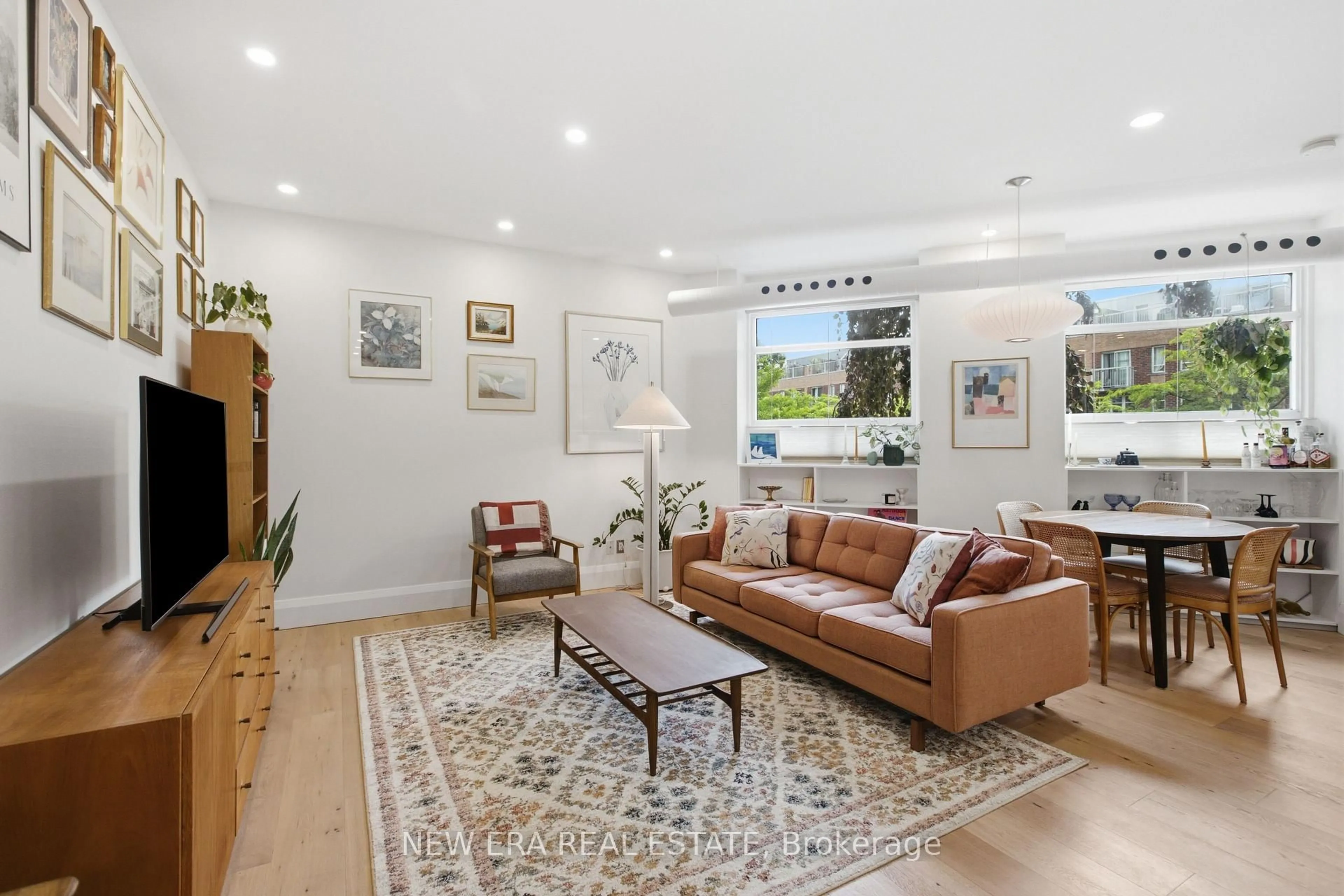 Living room with furniture, unknown for 371 Wallace Ave #39, Toronto Ontario M6P 3N8