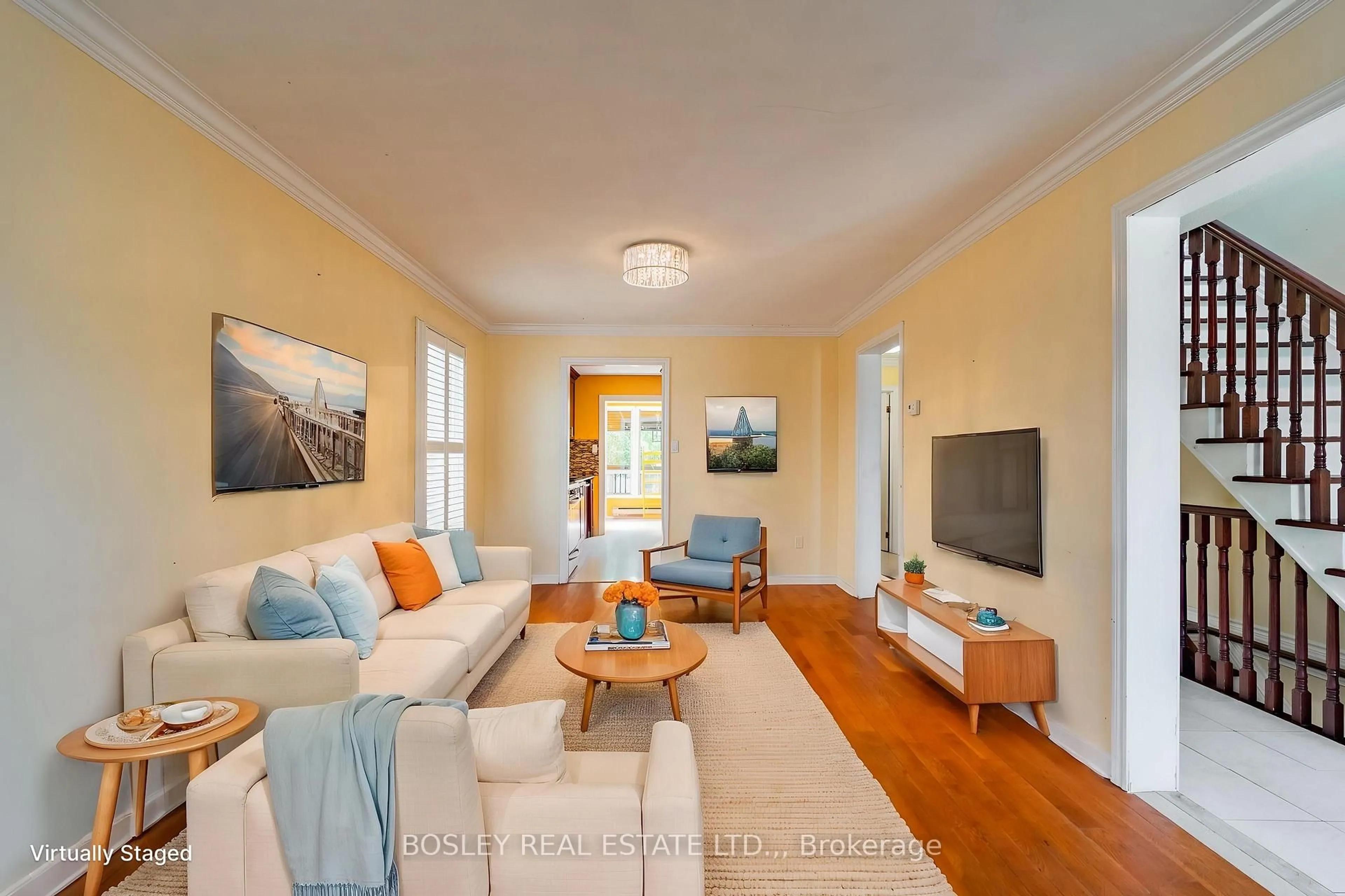 Living room with furniture, unknown for 6 Floribunda Cres, Brampton Ontario L6T 4S1