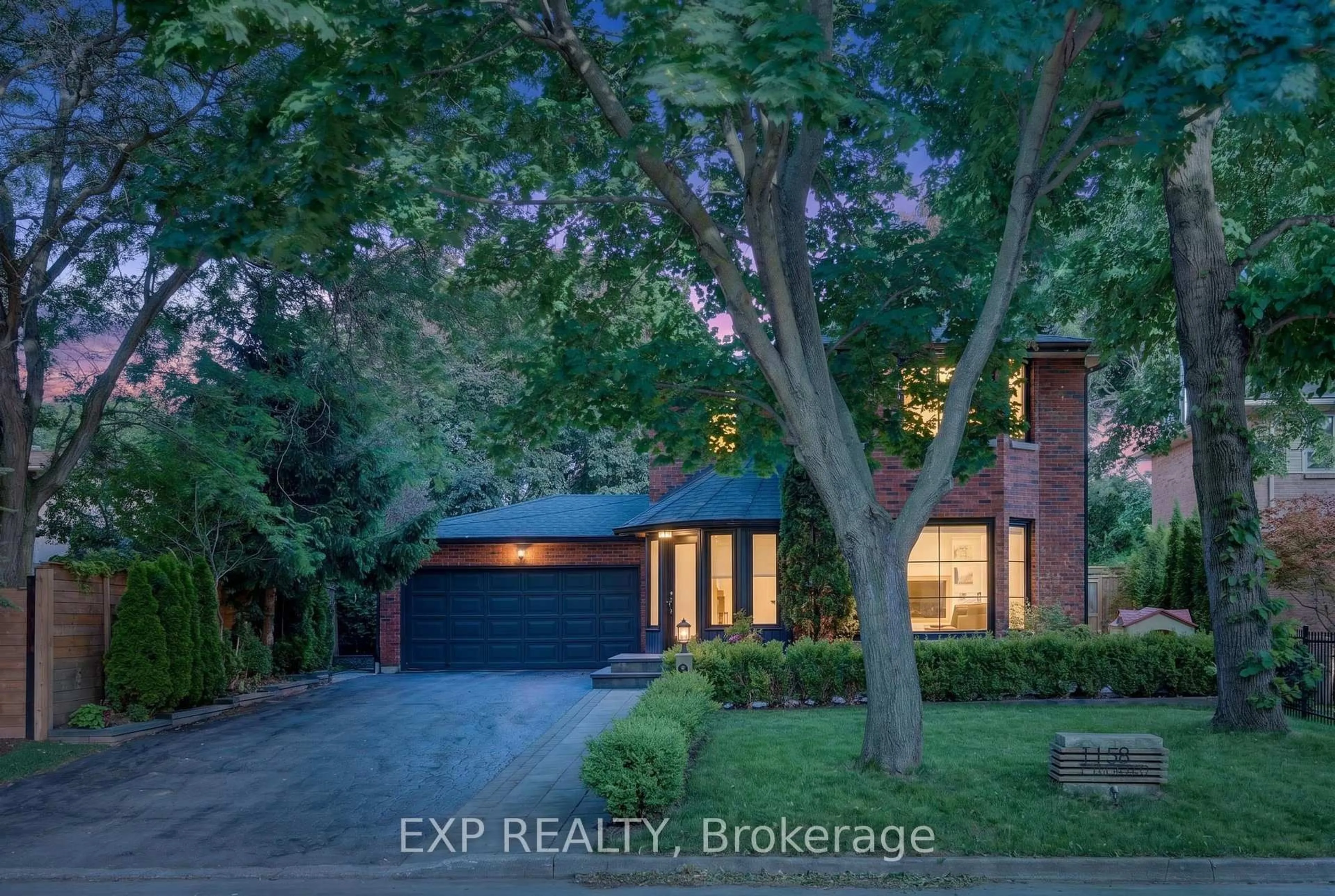Home with brick exterior material, street for 1158 Campbell Crt, Burlington Ontario L7S 1Z8