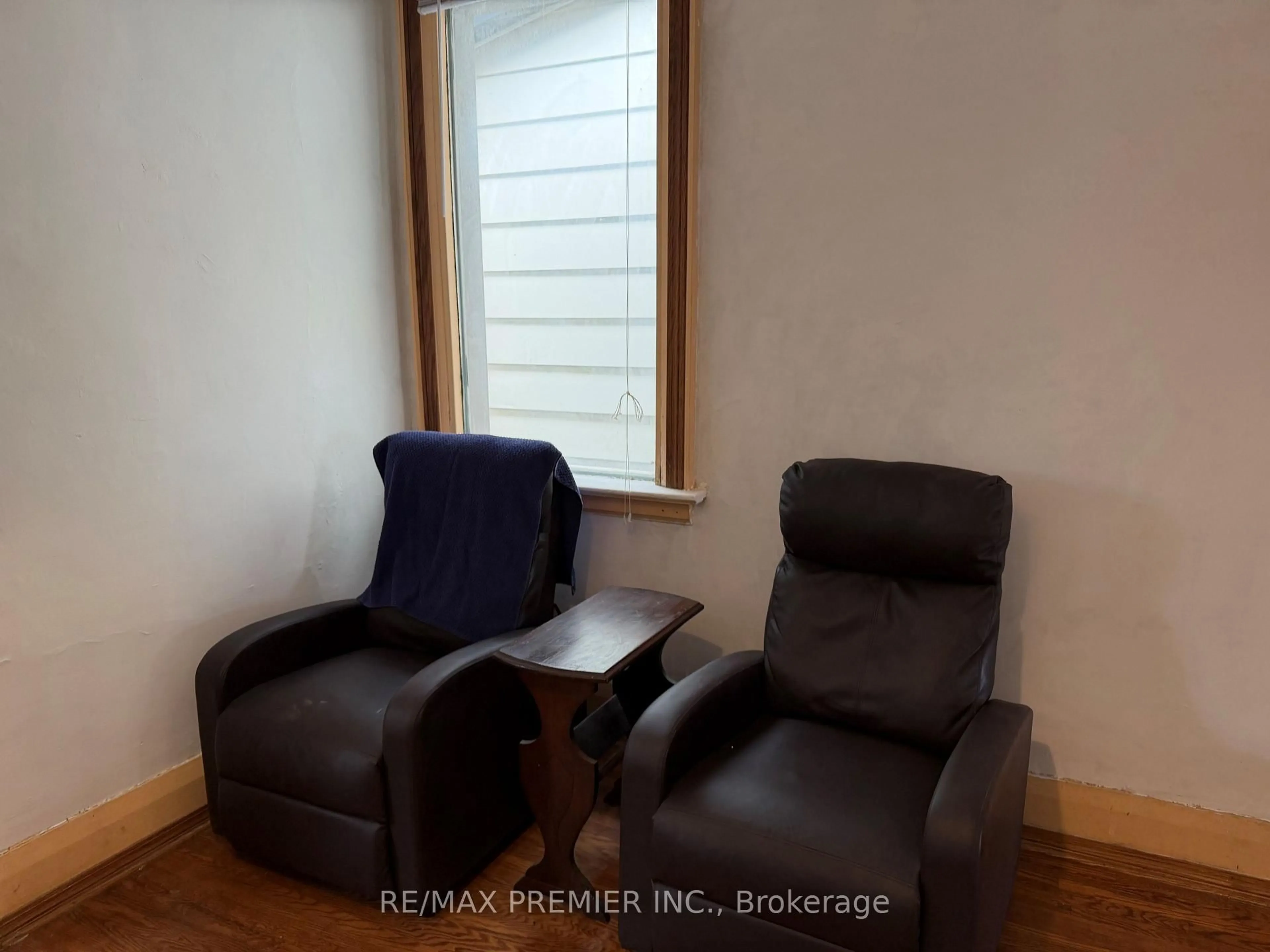A pic of a room for 66 Lambton Ave, Toronto Ontario M6N 2S1