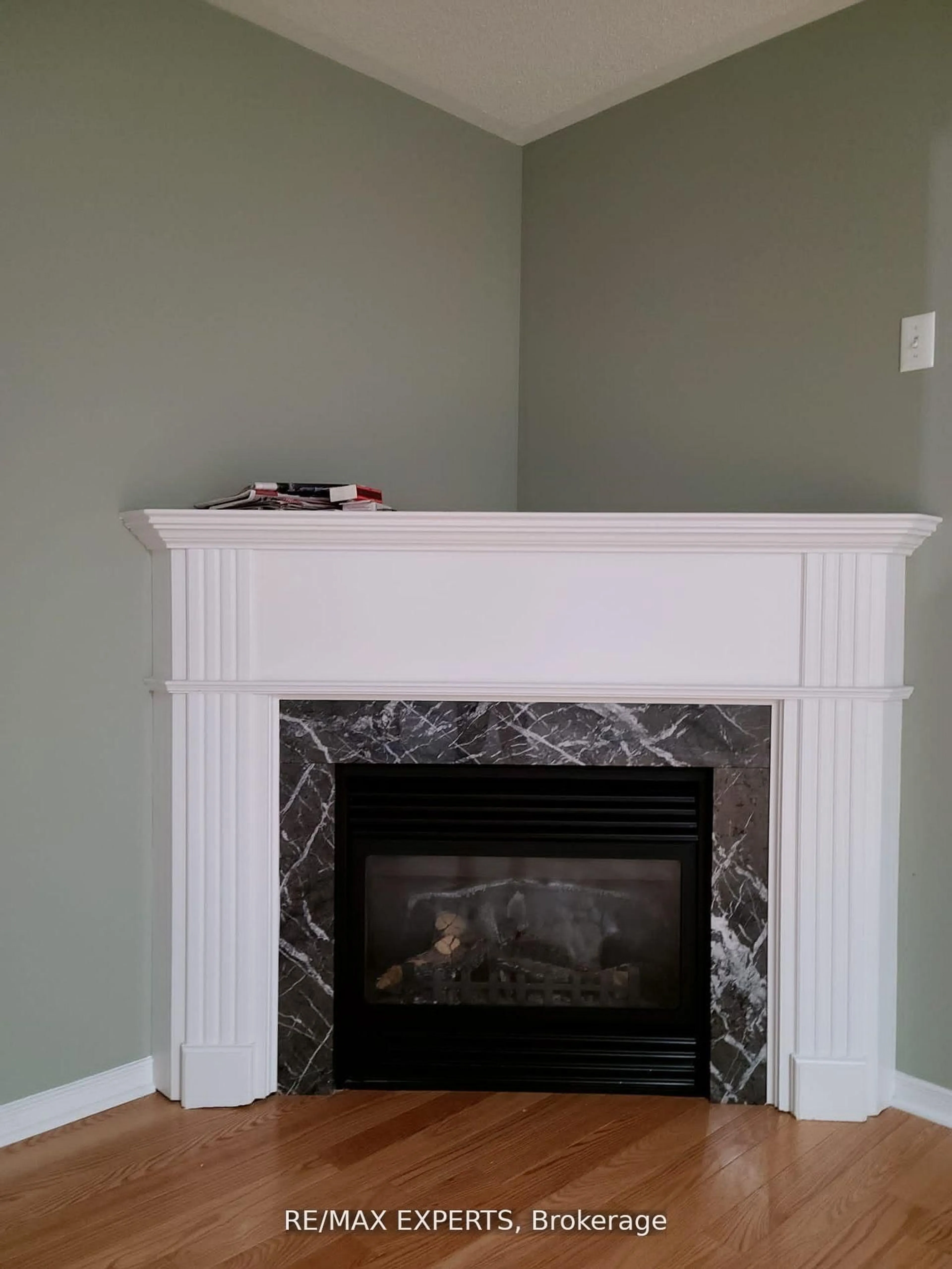 A pic of a room for 3769 Nightstar Dr, Mississauga Ontario L5M 8A5