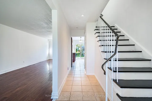 2155 Pashak Crt, Mississauga 5