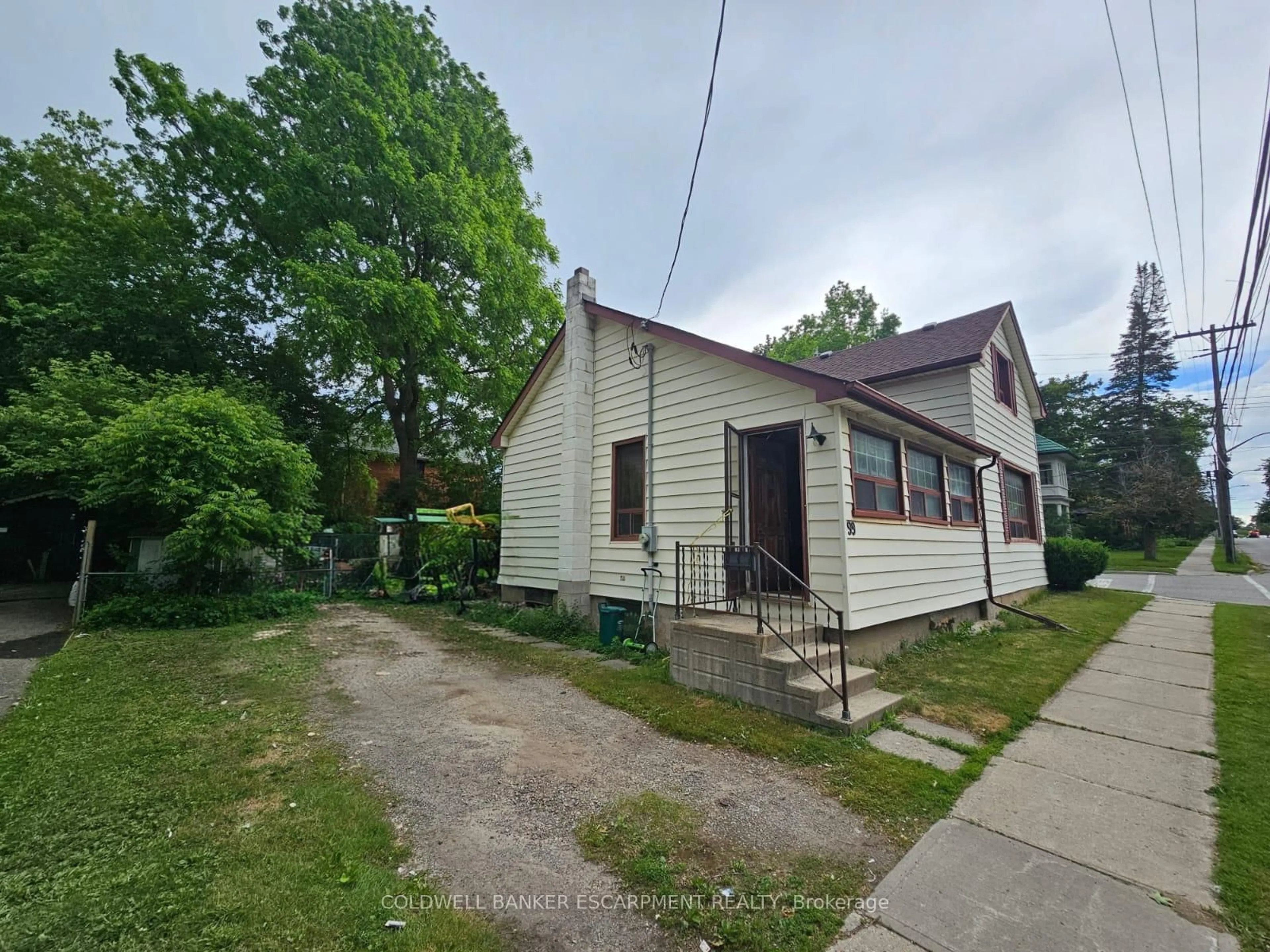 Unknown for 99 Church St, Halton Hills Ontario L7J 1K9