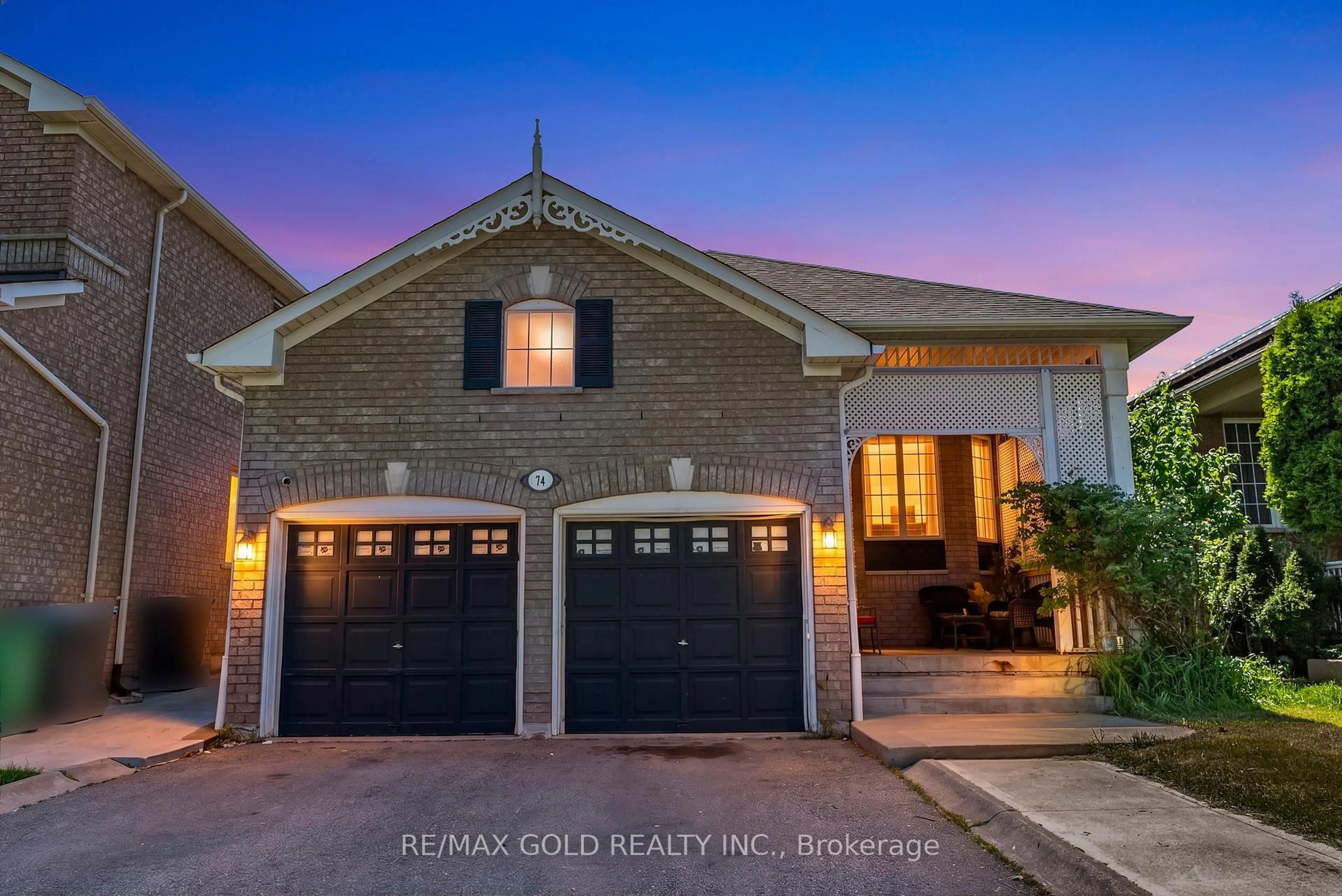 Home with brick exterior material, street for 74 Fletcher's creek Blvd, Brampton Ontario L6X 4T1