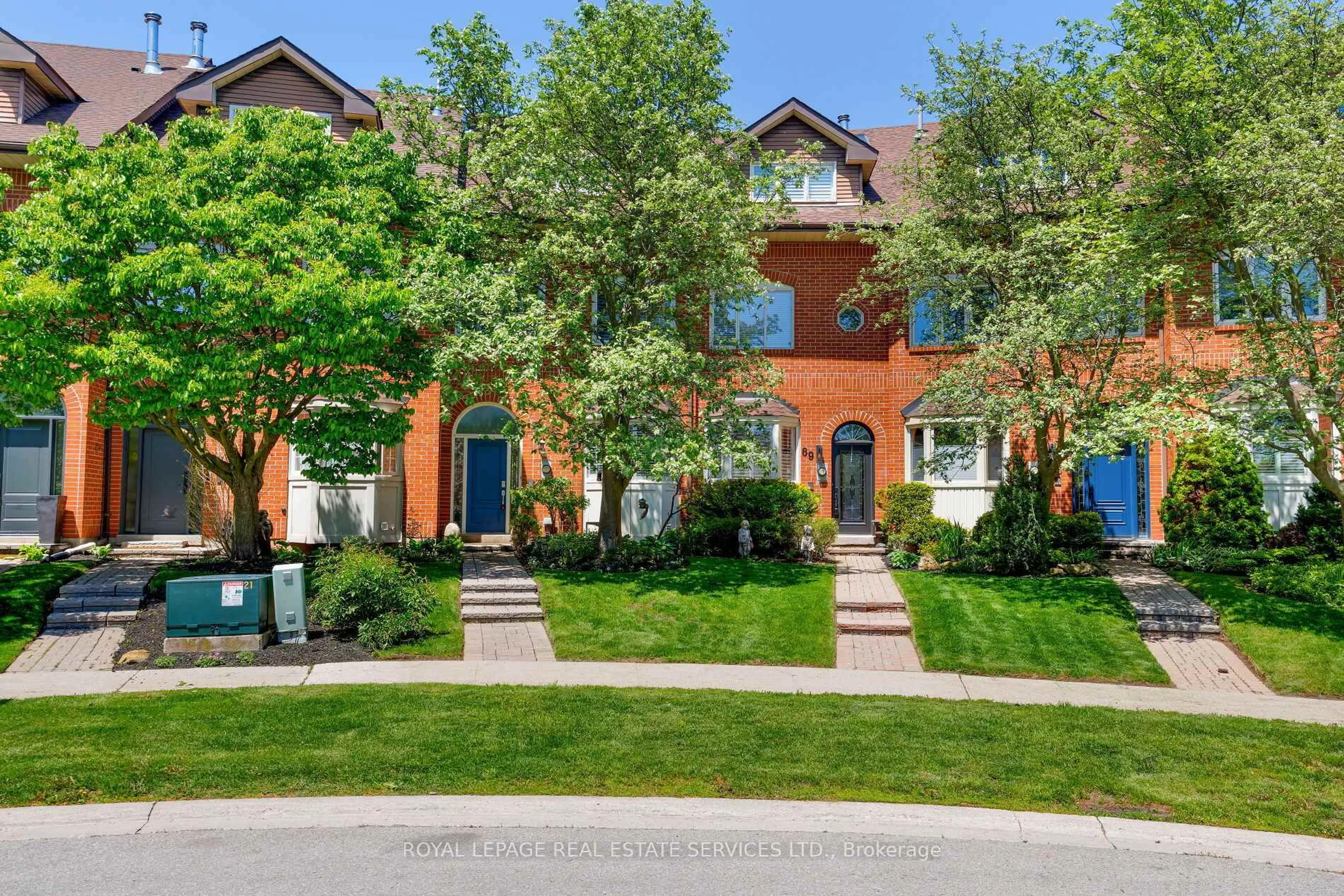 Home with brick exterior material, street for 68 Tradewind Dr, Oakville Ontario L6L 6K8
