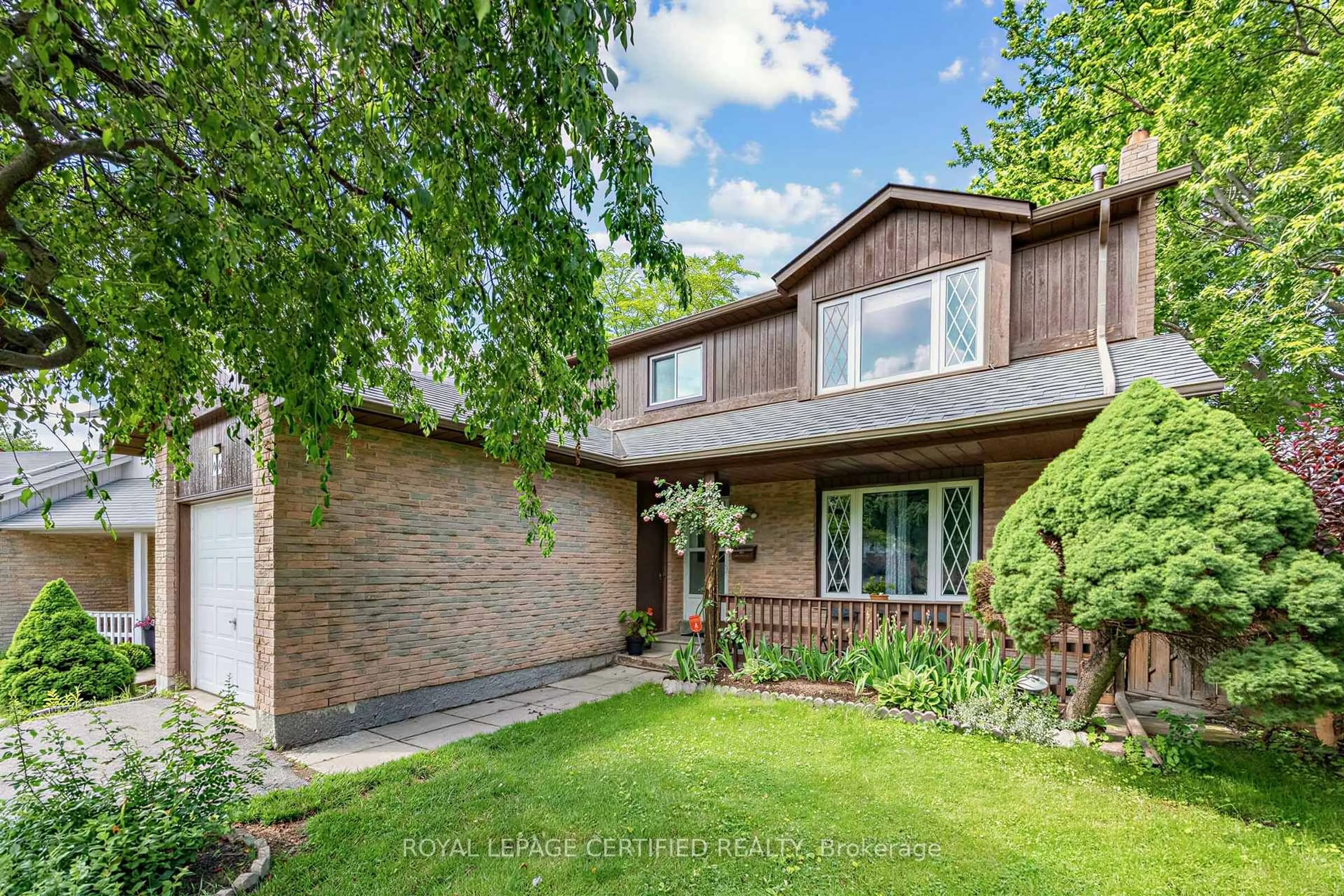 Home with brick exterior material, street for 22 Borden Hill Crt, Brampton Ontario L6S 3K7