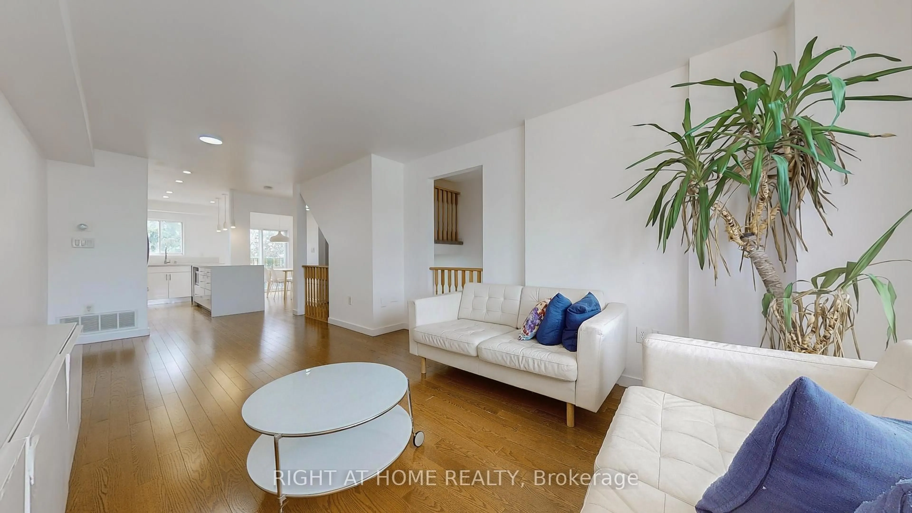 Living room with furniture, wood/laminate floor for 371 Fairgate Way, Oakville Ontario L6H 6Y1