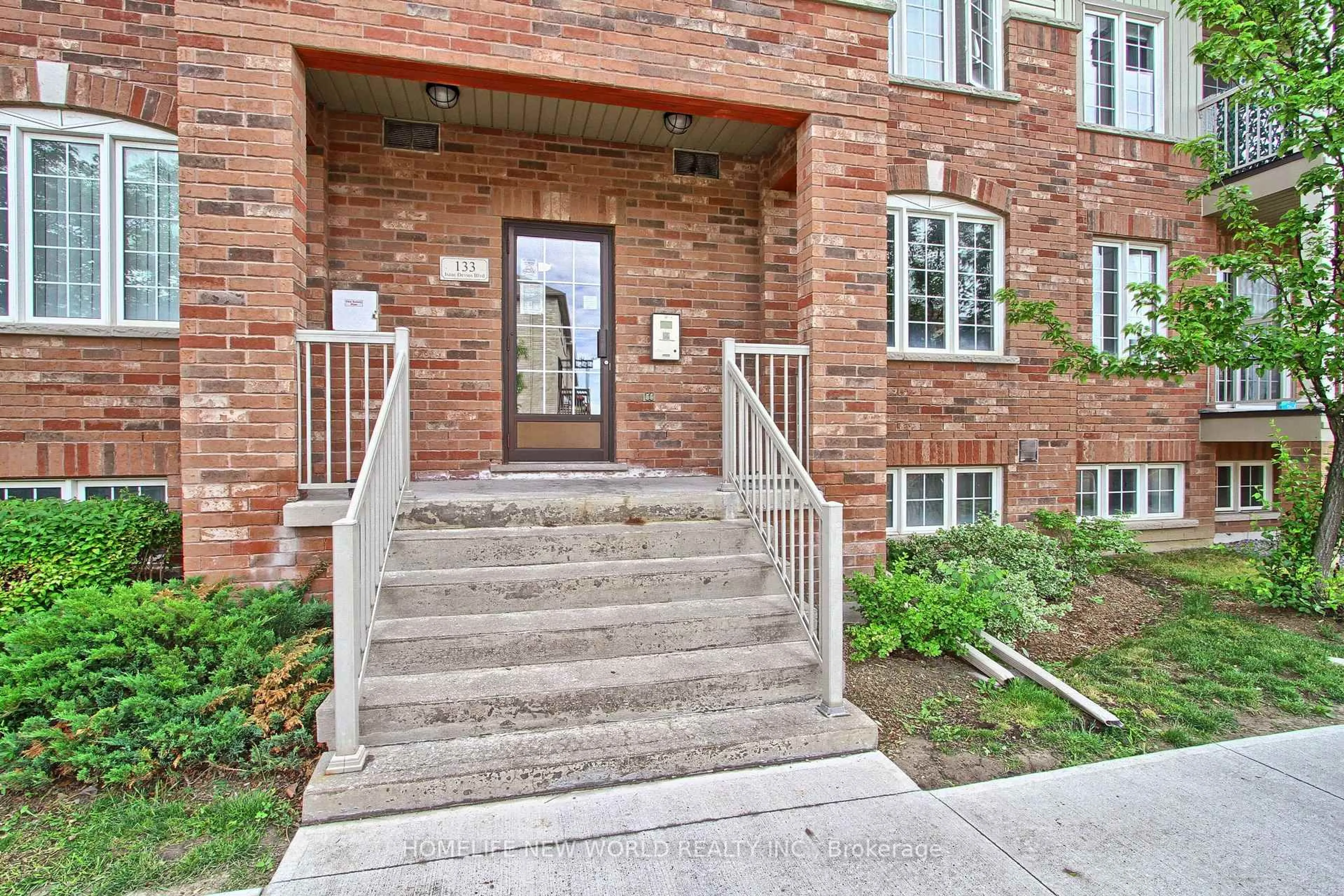 Unknown for 133 Isaac Devins Blvd #3, Toronto Ontario M9M 0C4