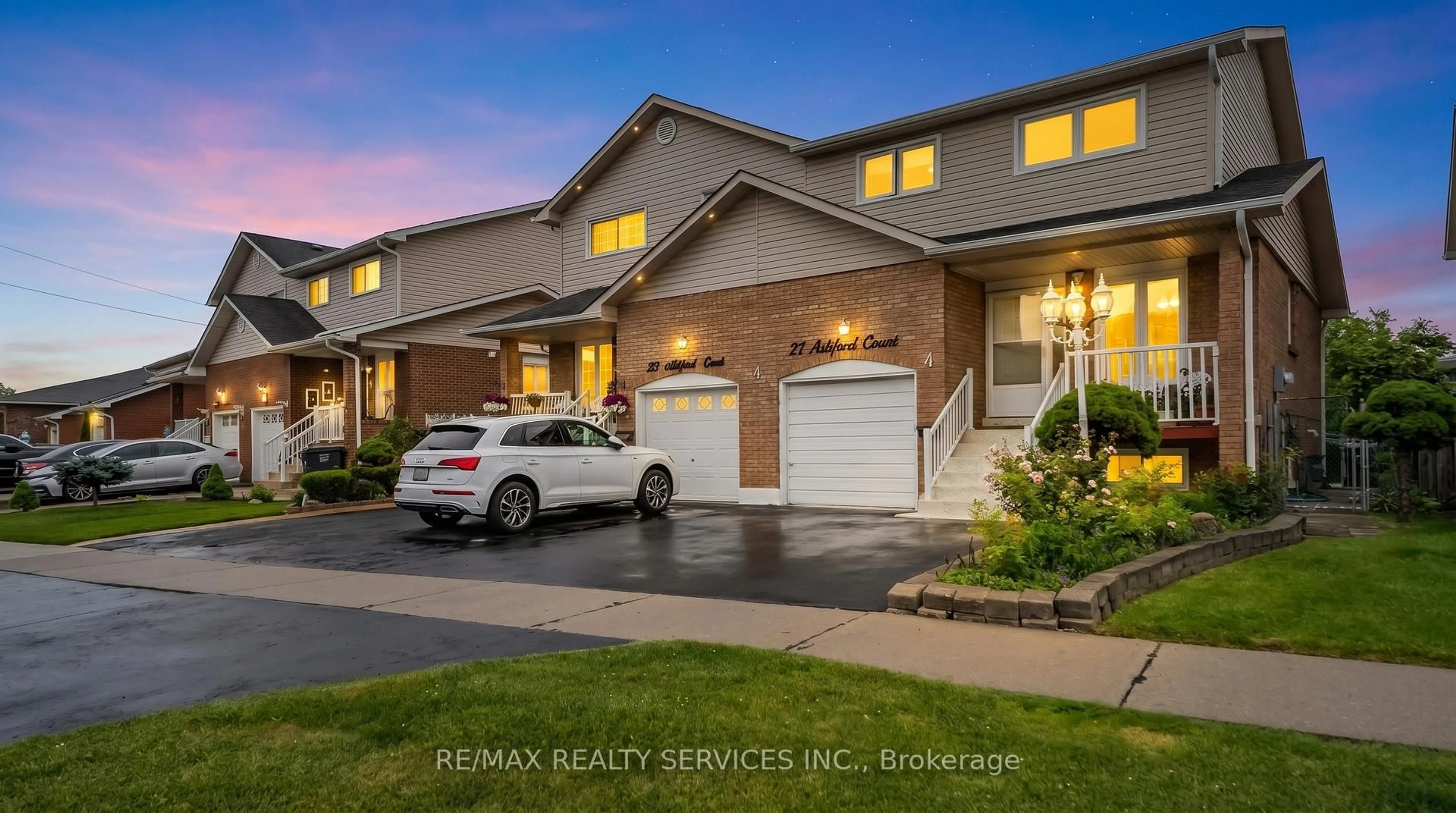 Home with brick exterior material, street for 27 Ashford Crt, Brampton Ontario L6V 3E2
