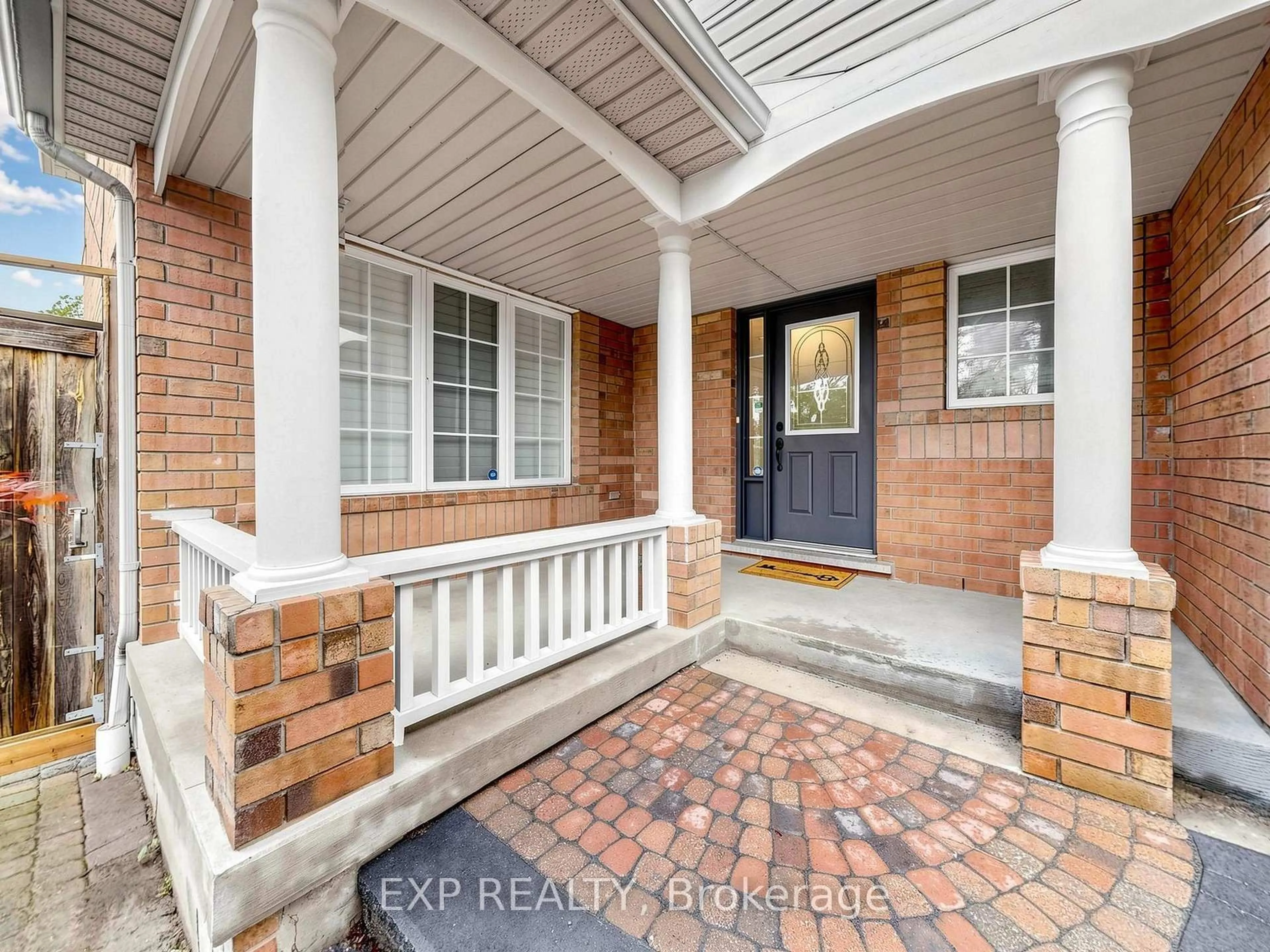 Indoor entryway for 3489 Warley Crt, Mississauga Ontario L5B 4C6